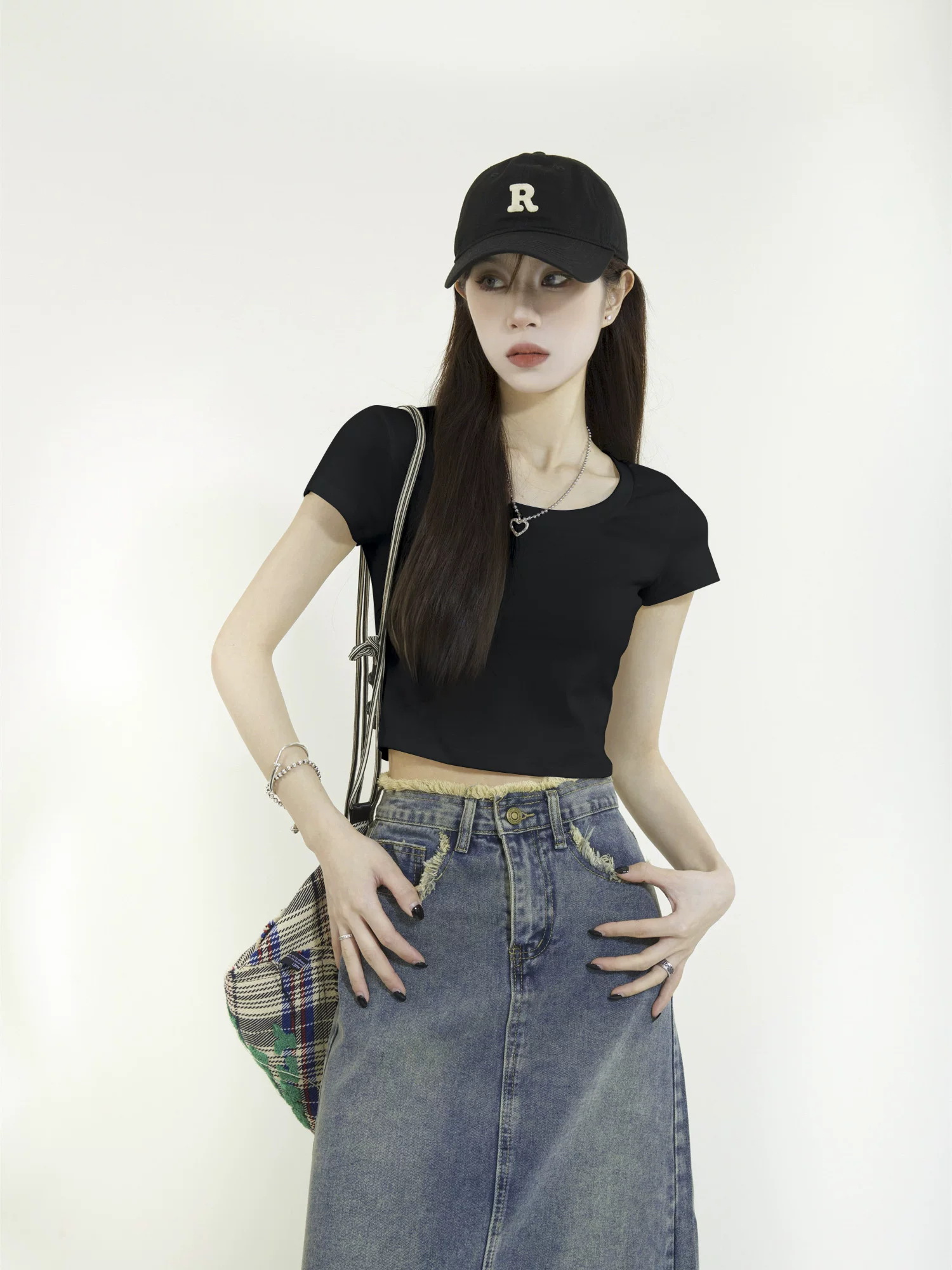 ショート丈 フィット半袖Tシャツ 商品写真