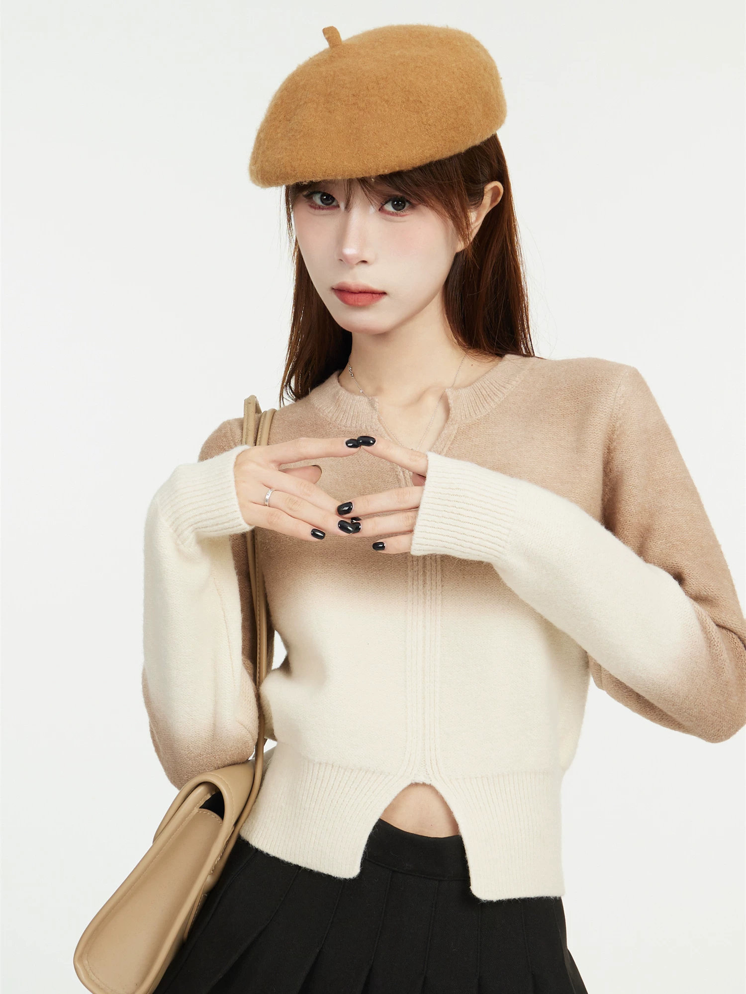 Vネック ショート丈 ニットトップス 商品写真