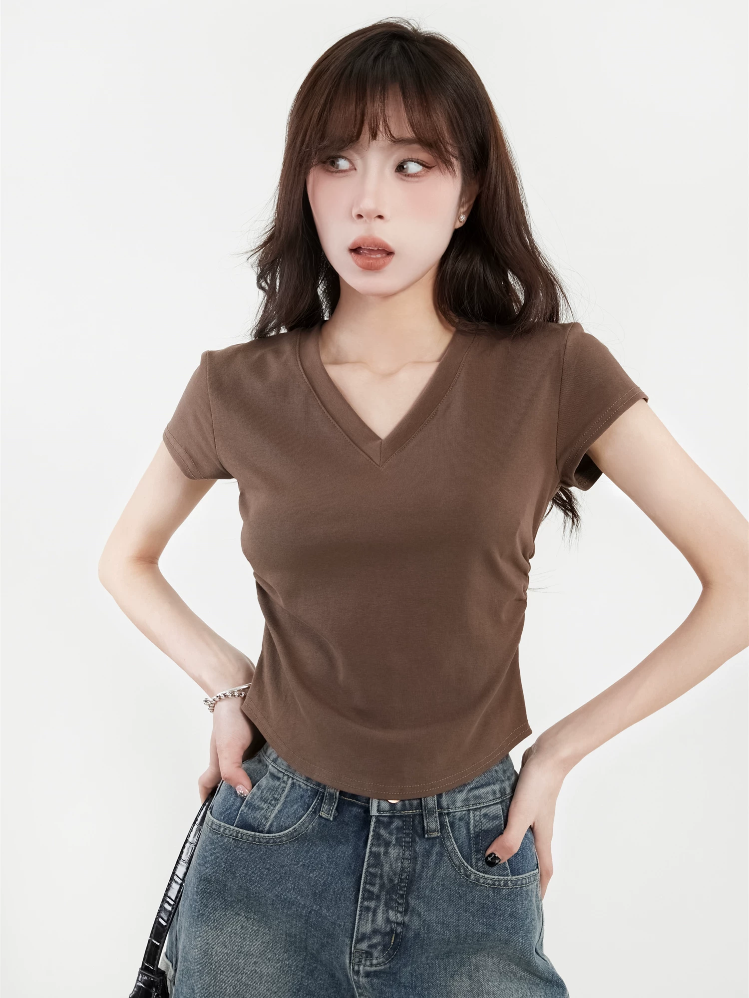 Vネック ショート丈 半袖Tシャツ 商品写真