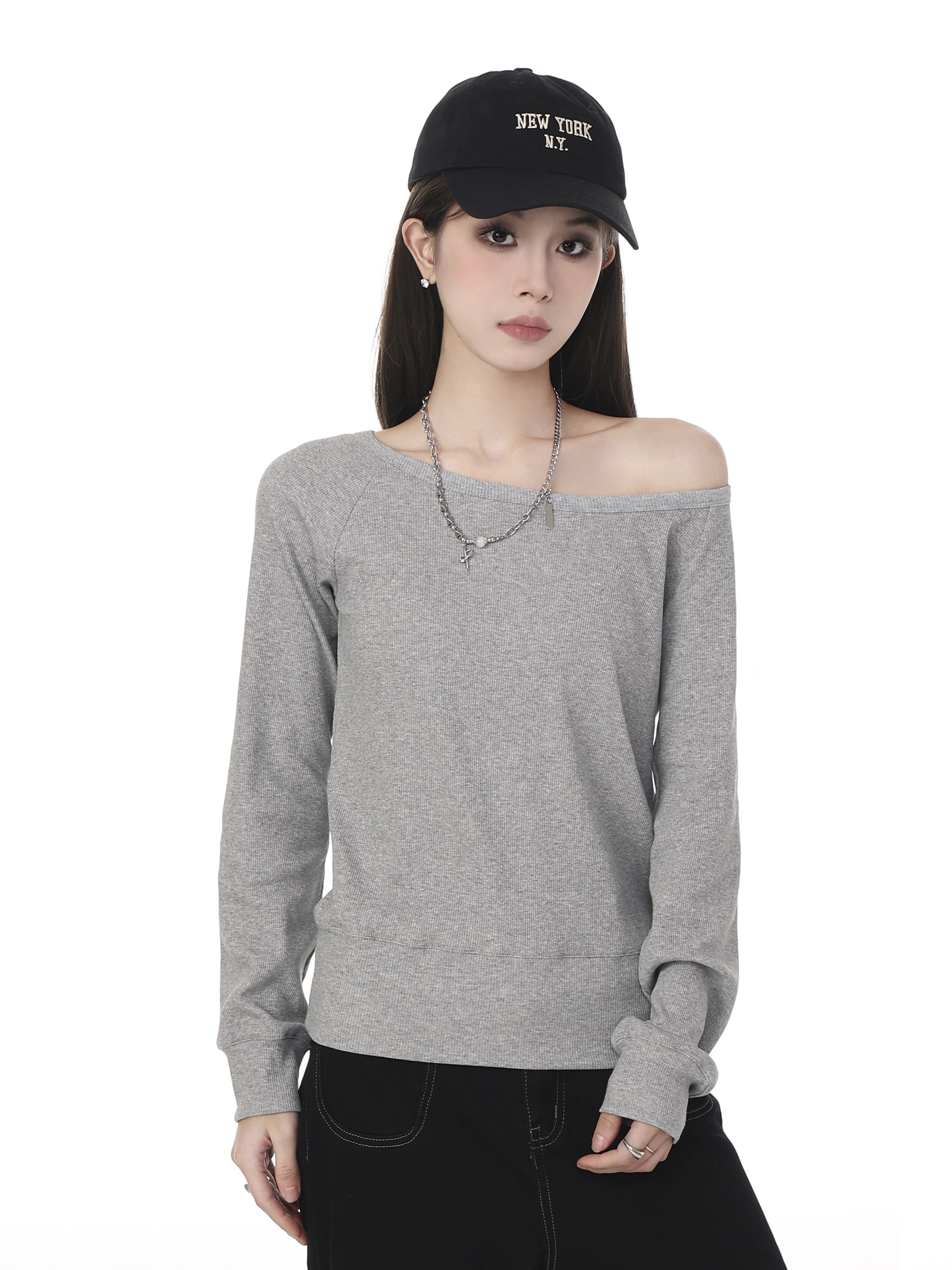 オフショルダー 長袖Tシャツ 商品写真