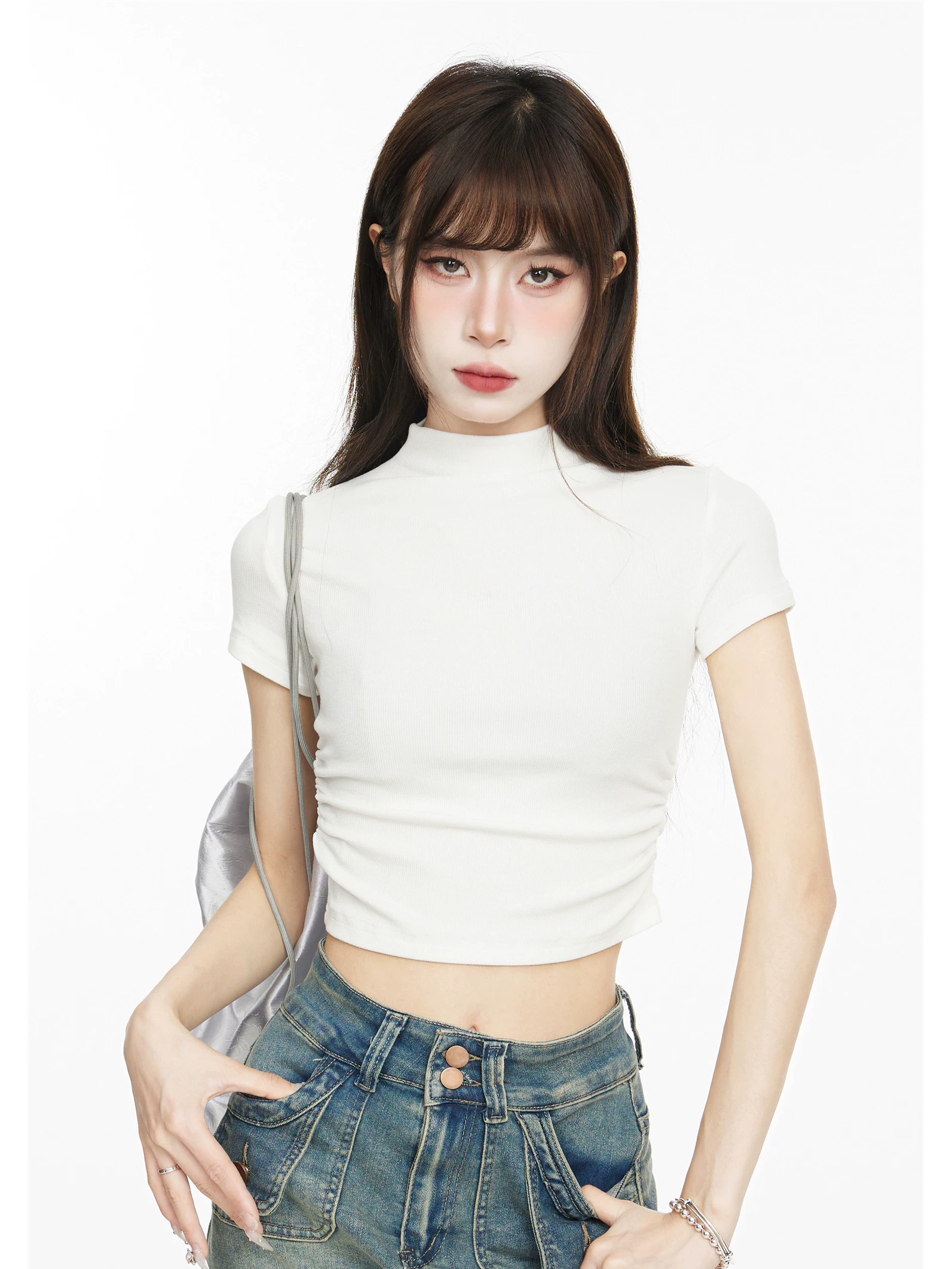 ハイネック ショート丈 半袖Tシャツ 商品写真