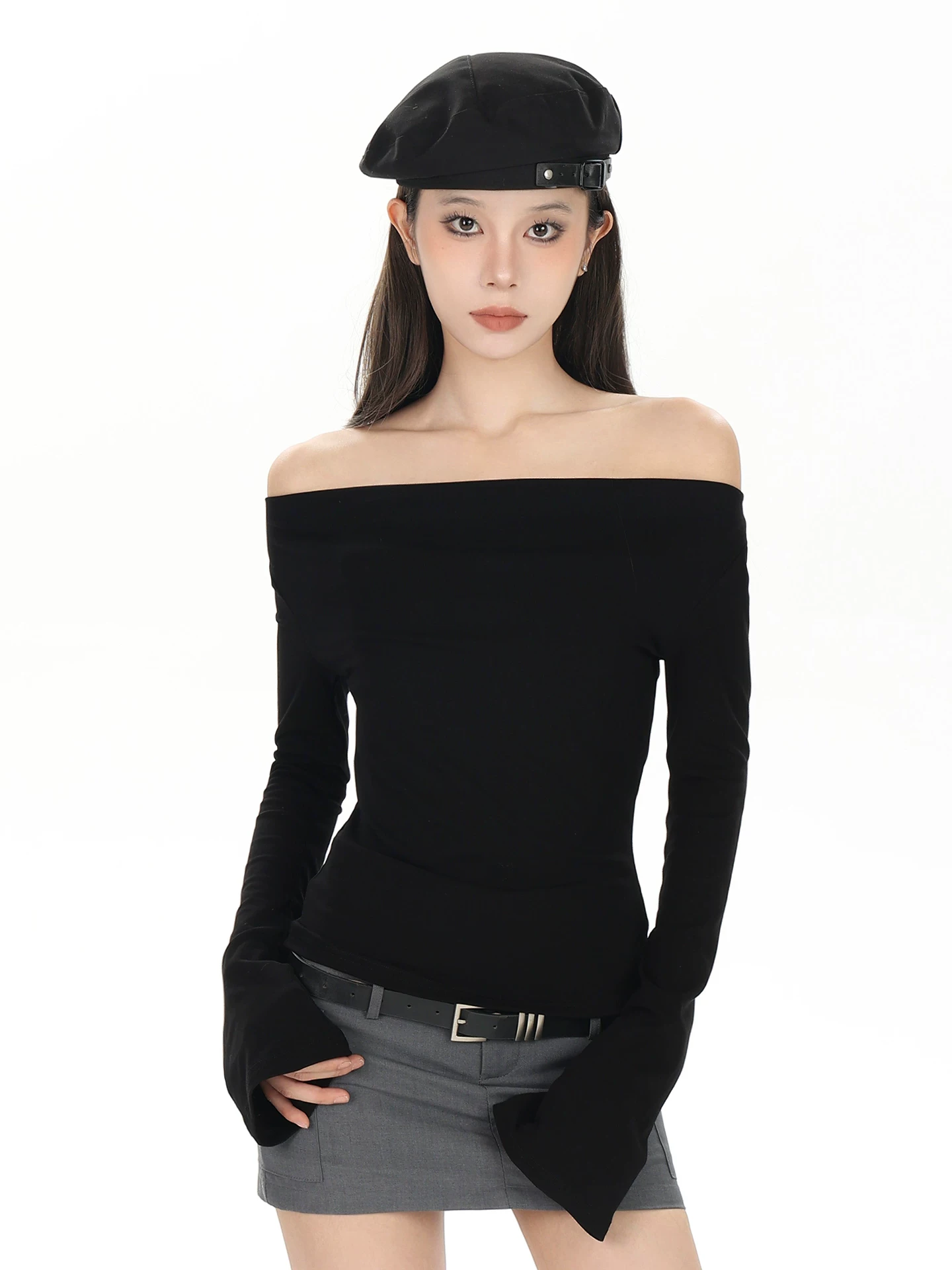 オフショルダー ドレープネック 長袖Tシャツ 商品写真