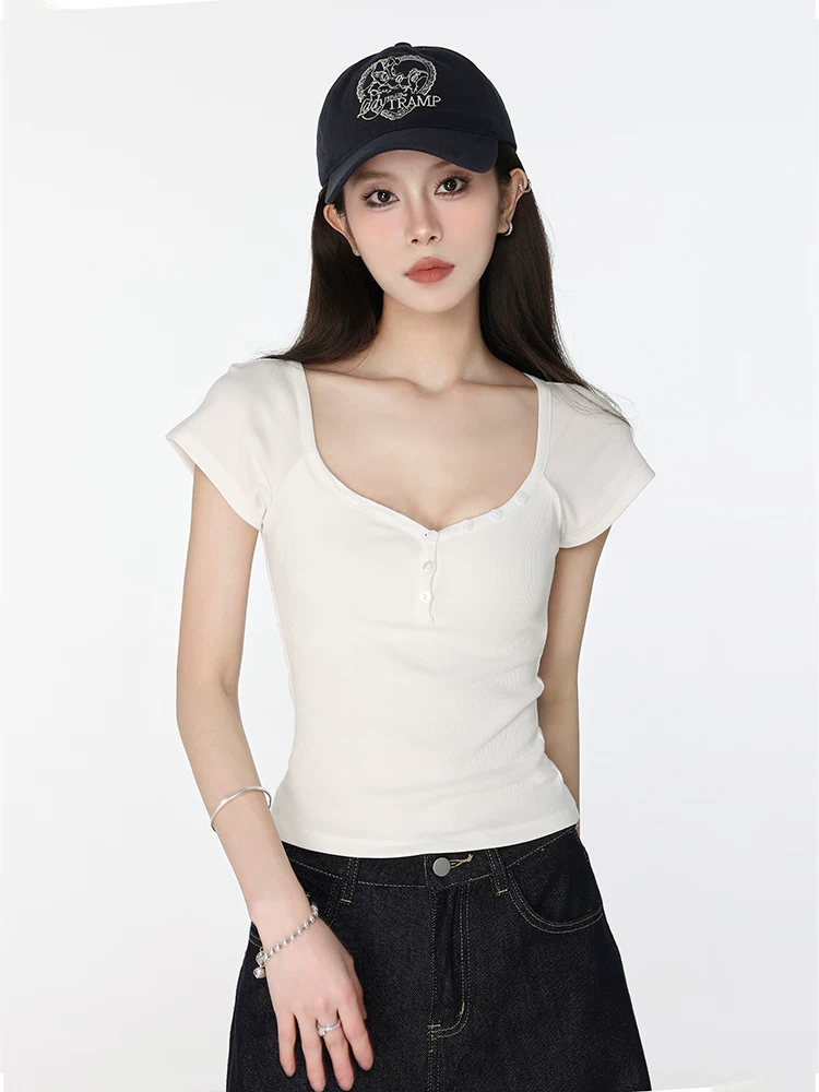 ハートネック ショート丈Tシャツ 商品写真