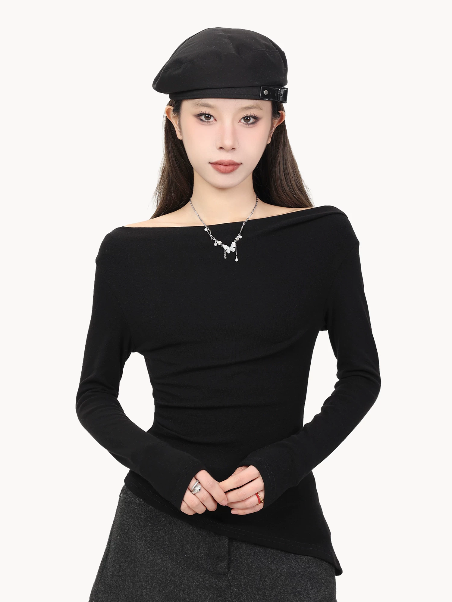 オフショルダー ドレープネック 長袖Tシャツ 商品写真