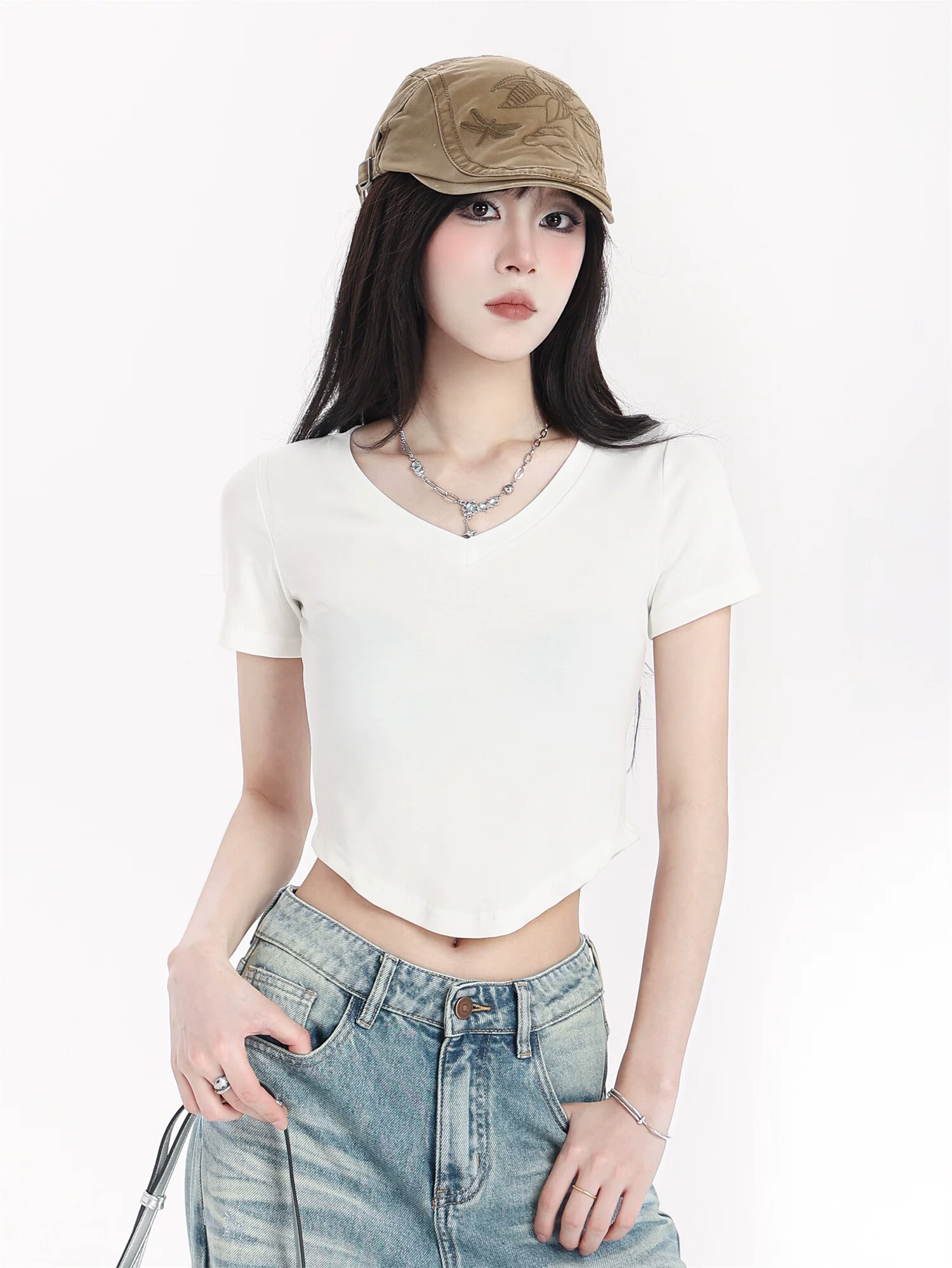Vネック ショート丈 半袖Tシャツ 商品写真
