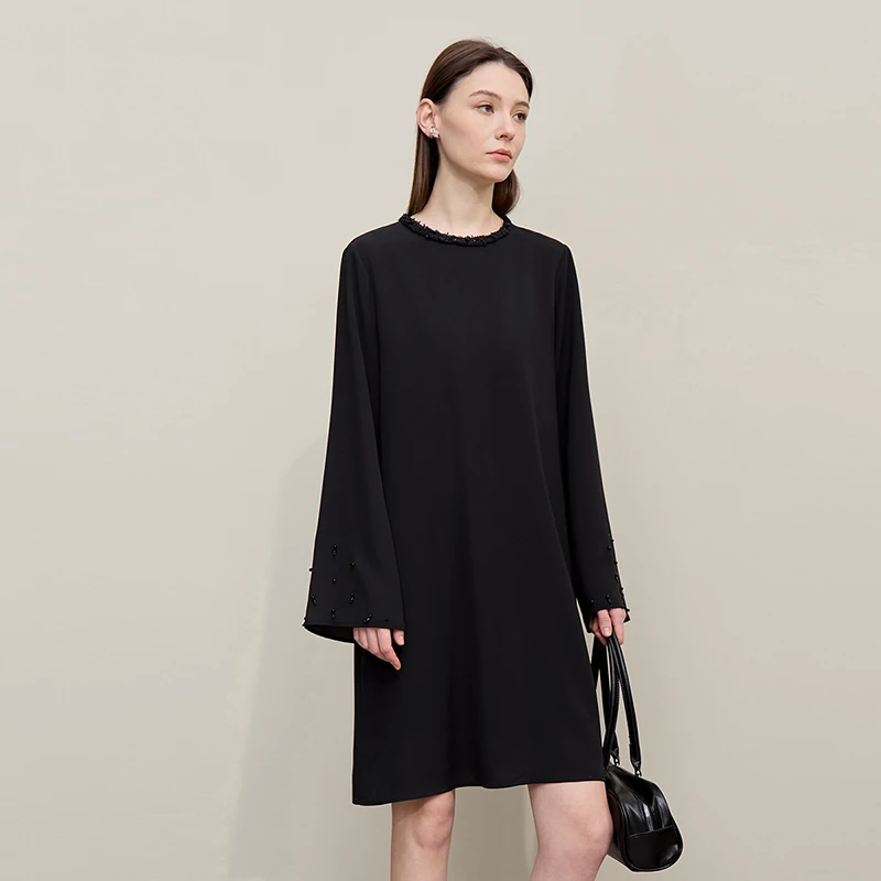 Amii ビーズ付き フレアスリーブワンピース 商品写真