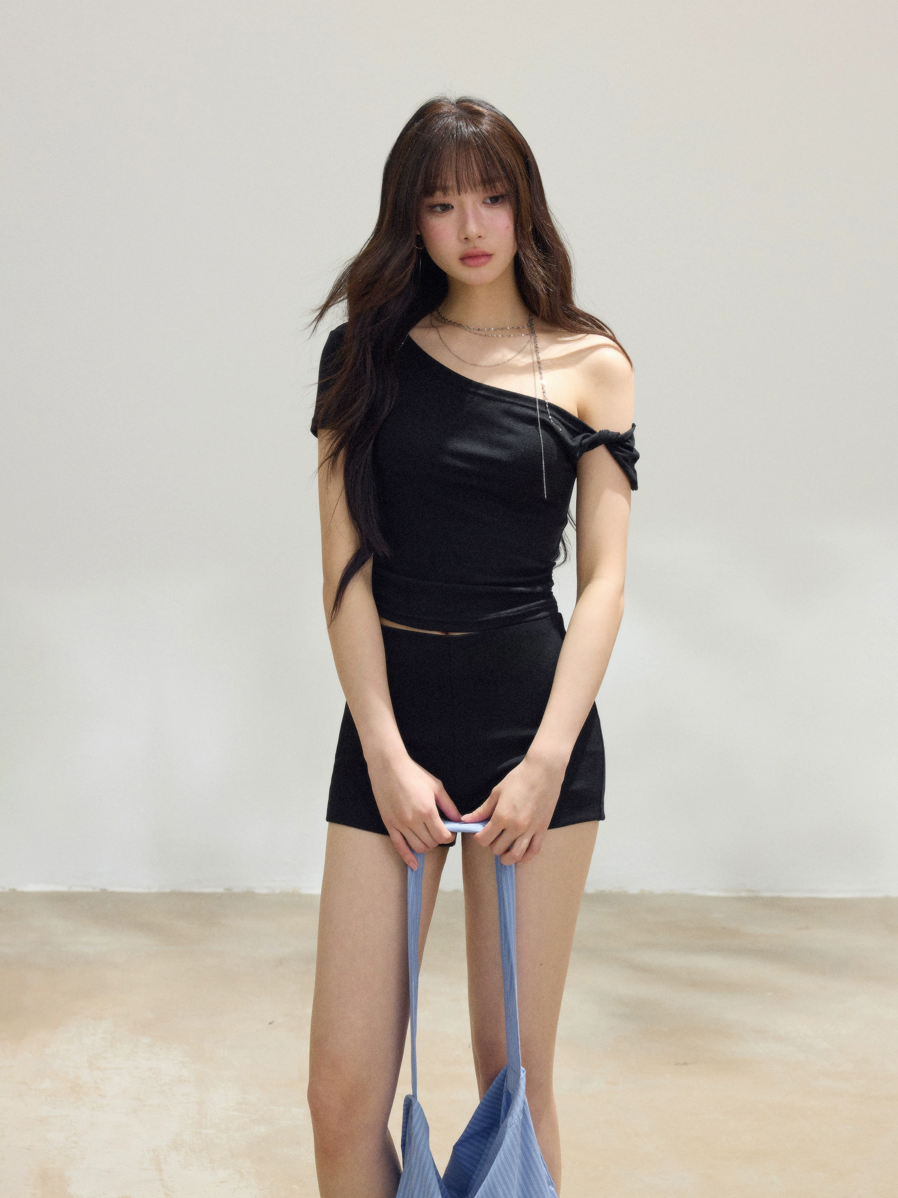 ワンショルダー 半袖ショートトップス 商品写真