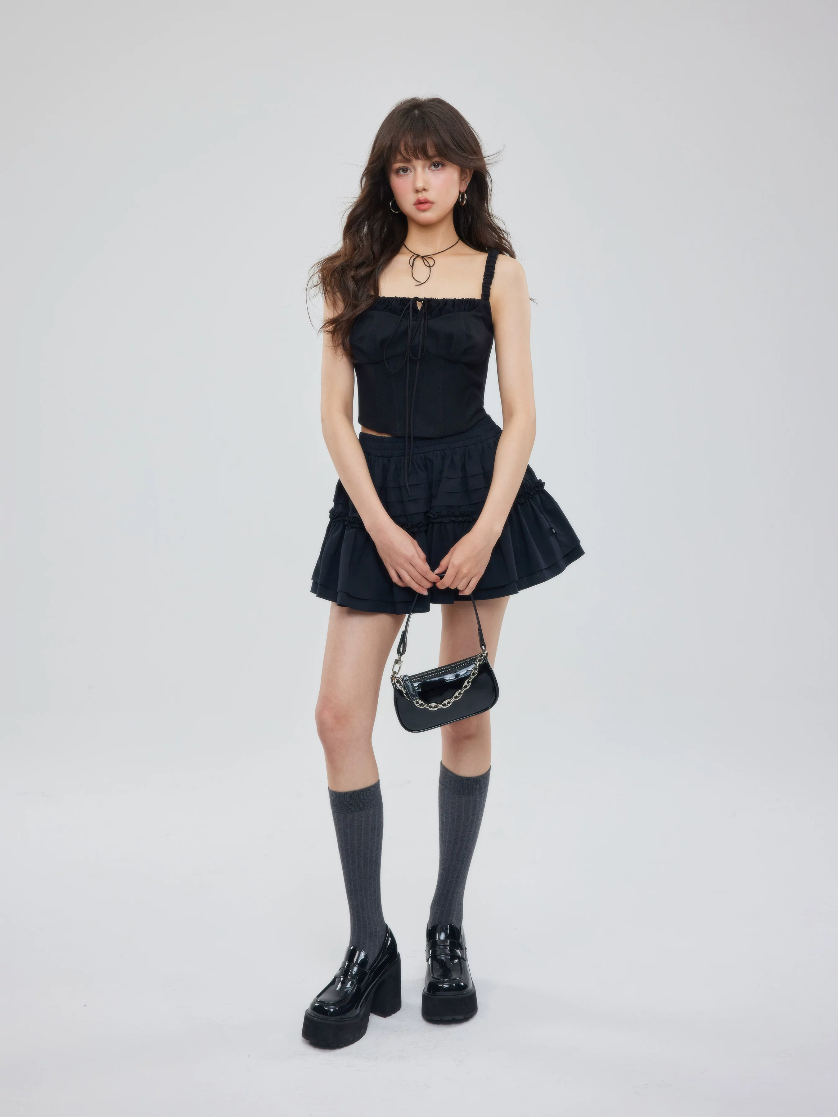 ブラック キャミソールトップス 商品写真