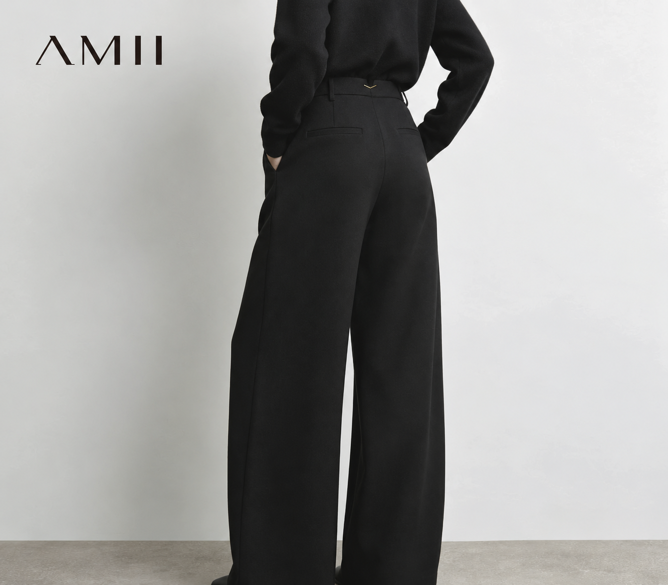 Amii V字メタルアクセント ワイドパンツ 商品写真