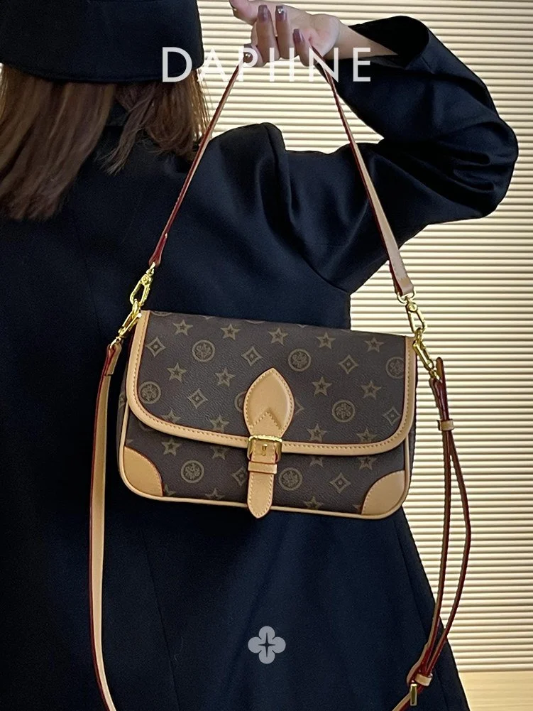 プリント柄 バゲットバッグ ショルダー 斜め掛け 2WAY｜商品写真