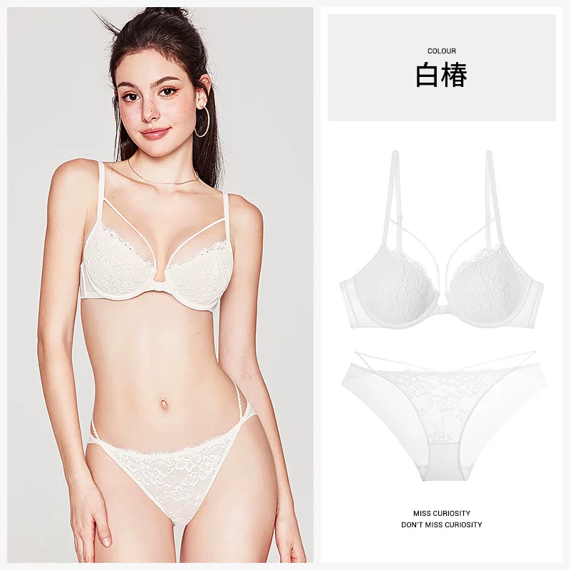 フロントホックの美背レースブラ＆ショーツセット