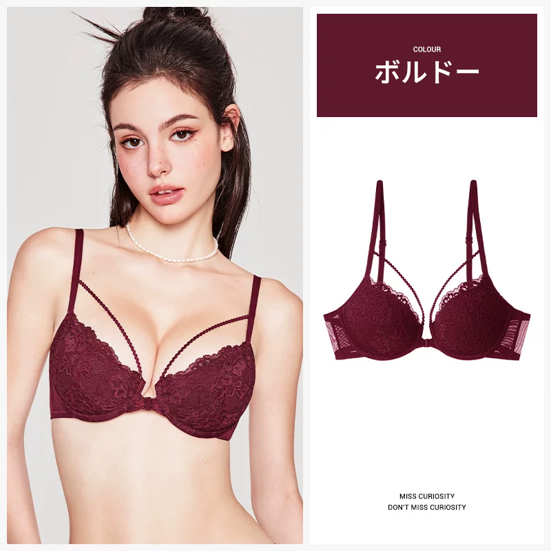 フロントホックの美背レースブラ＆ショーツセット