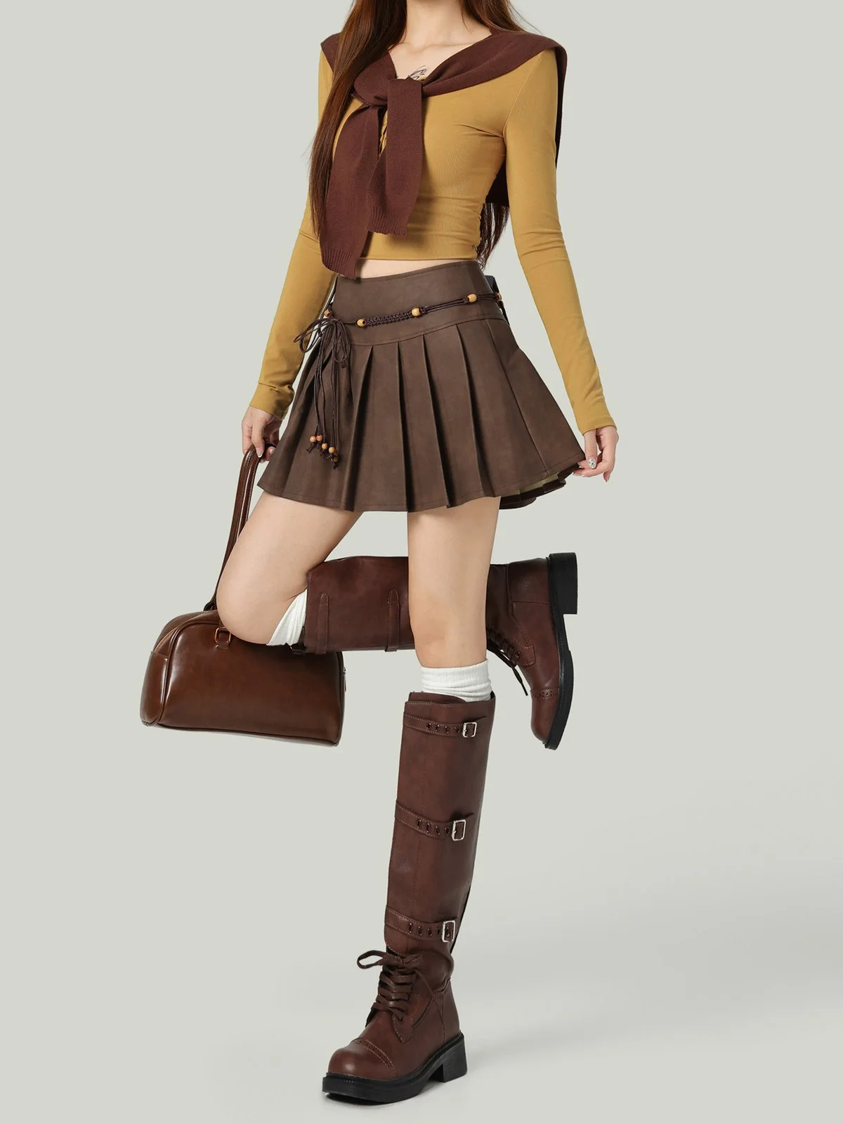 LA CHAPELLE PUレザー風 ハイウエスト プリーツミニスカート ブラウン ベルト付き｜商品写真