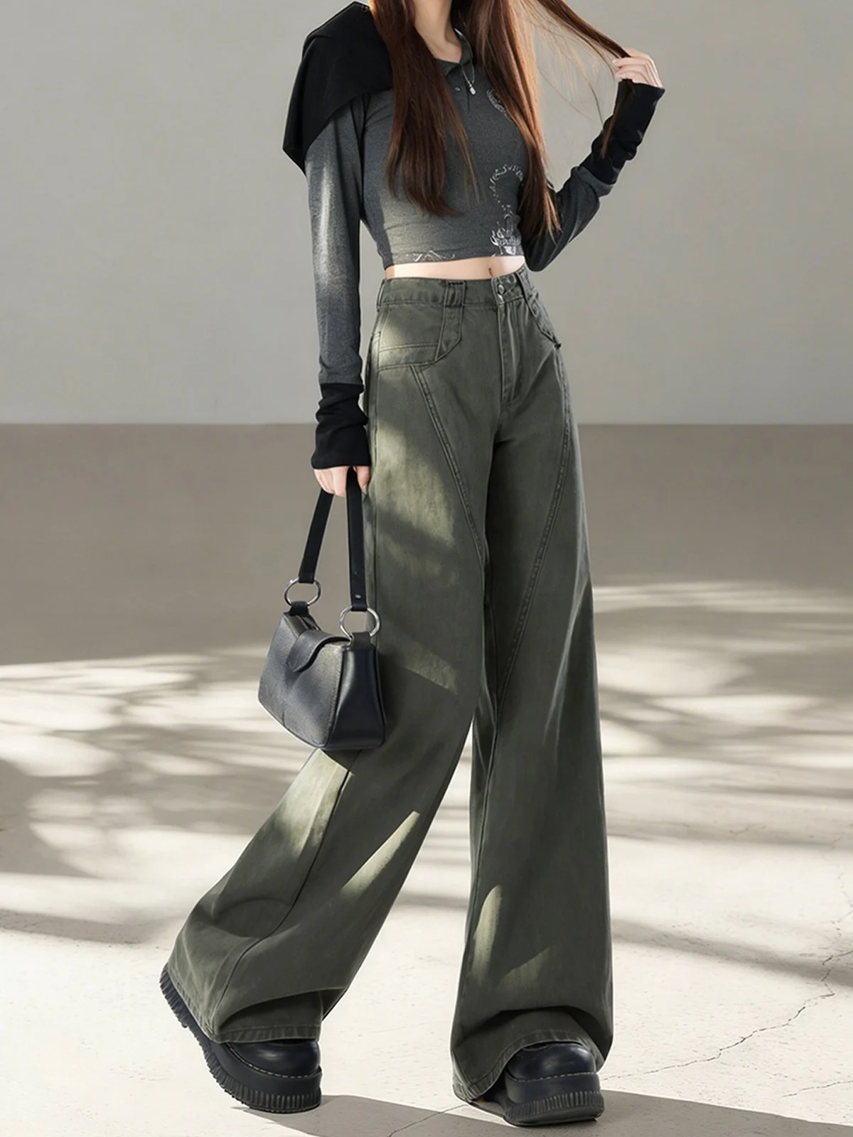 LA CHAPELLE ローライズ ゆったり ブーツカットデニムパンツ オリーブ｜商品写真