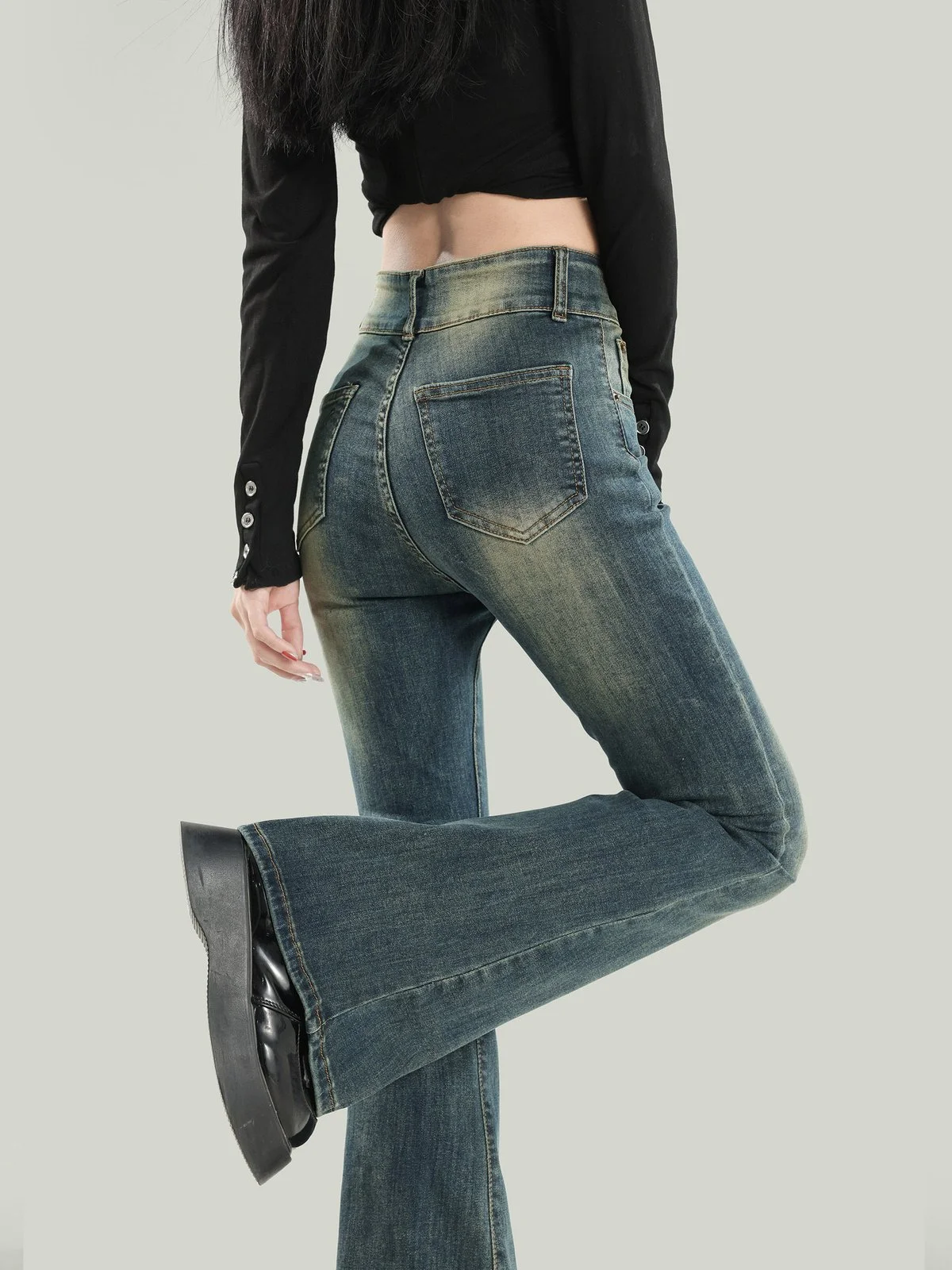 LA CHAPELLE ハイウエスト ストレッチ フレアデニムパンツ セメントグレー｜商品写真