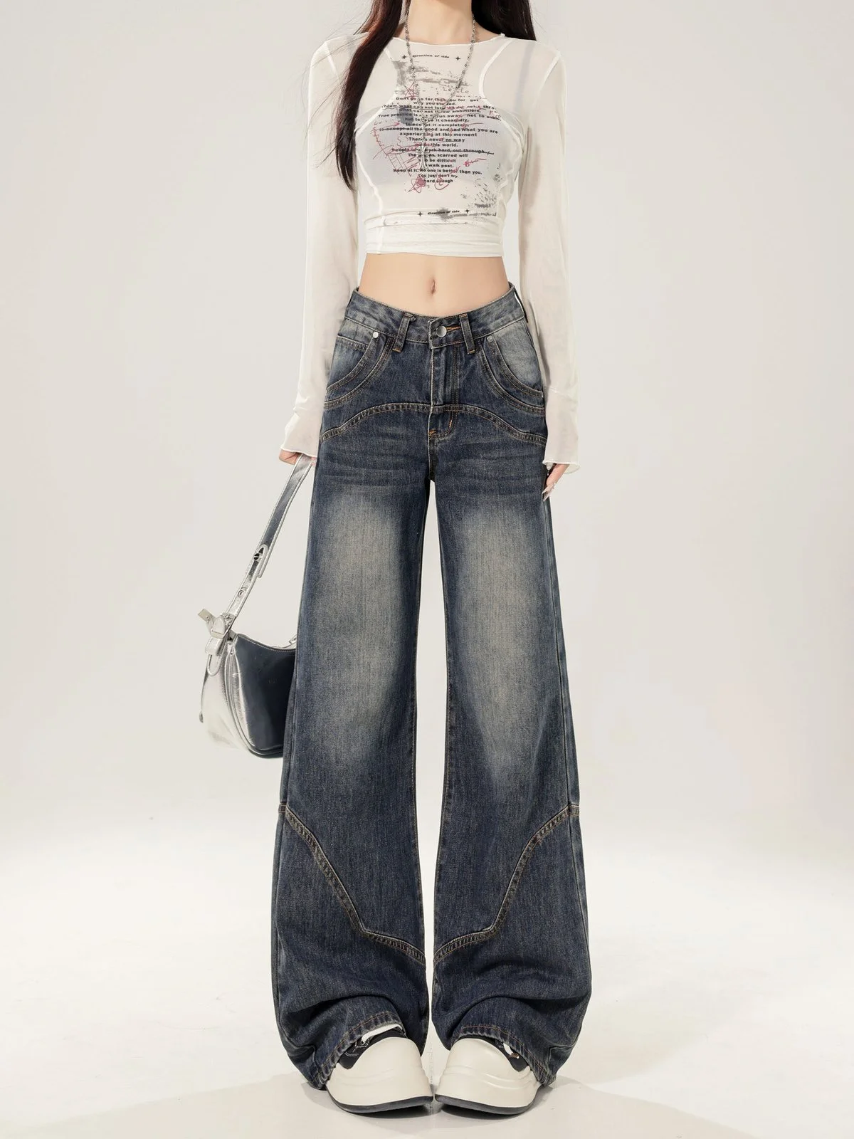 LA CHAPELLE ユーズド加工 セミフレアデニムパンツ セメントグレー｜商品写真