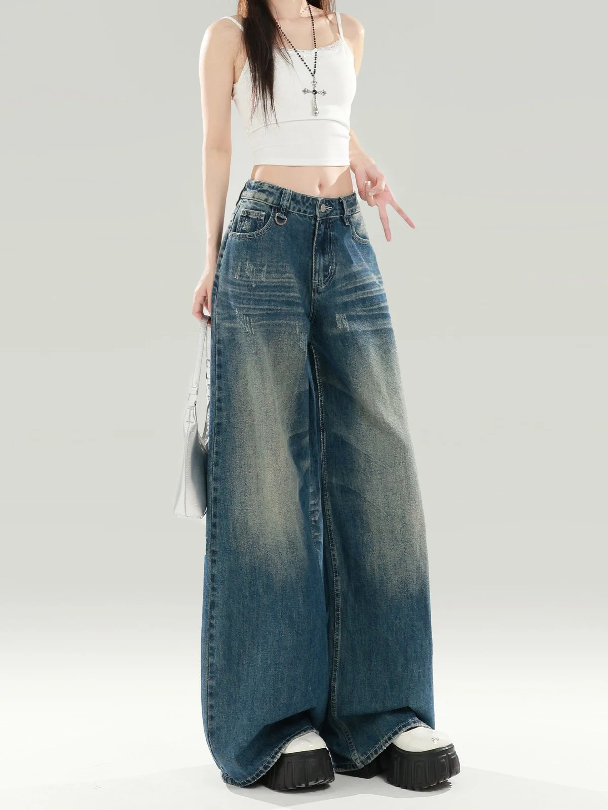 LA CHAPELLE ウォッシュ加工 ゆったりワイドデニムパンツ ブルー｜商品写真