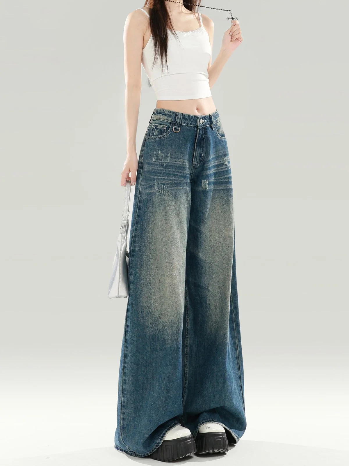 LA CHAPELLE ウォッシュ加工 ゆったりワイドデニムパンツ ブルー｜商品写真