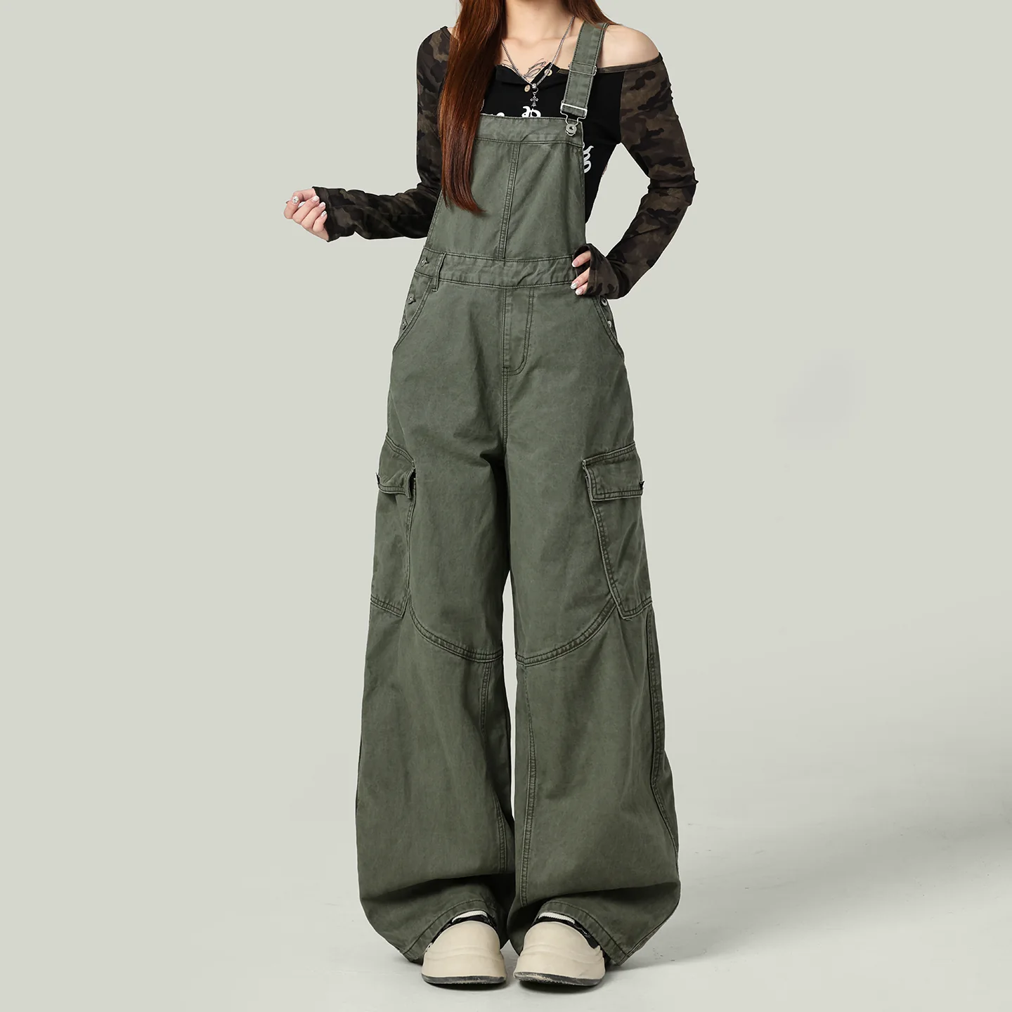 サロペット デニムパンツ モスグリーン ストレート ワイドパンツ ワーク