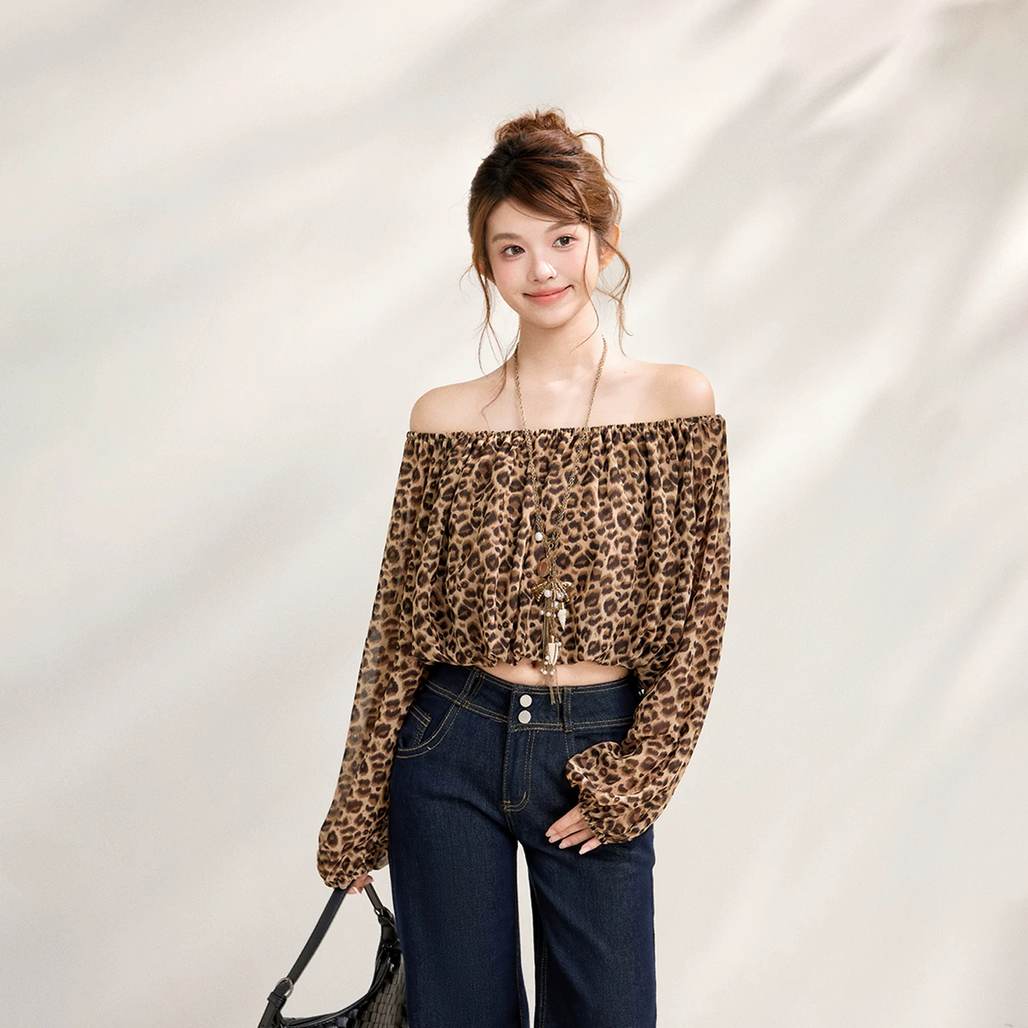 レオパード柄 オフショルダー 長袖Tシャツ フィット