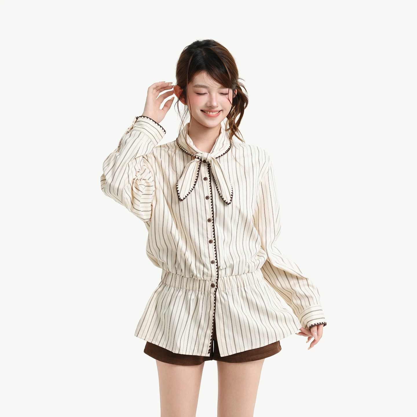 ベージュ ストライプ 長袖シャツ ボウタイ ゆったり