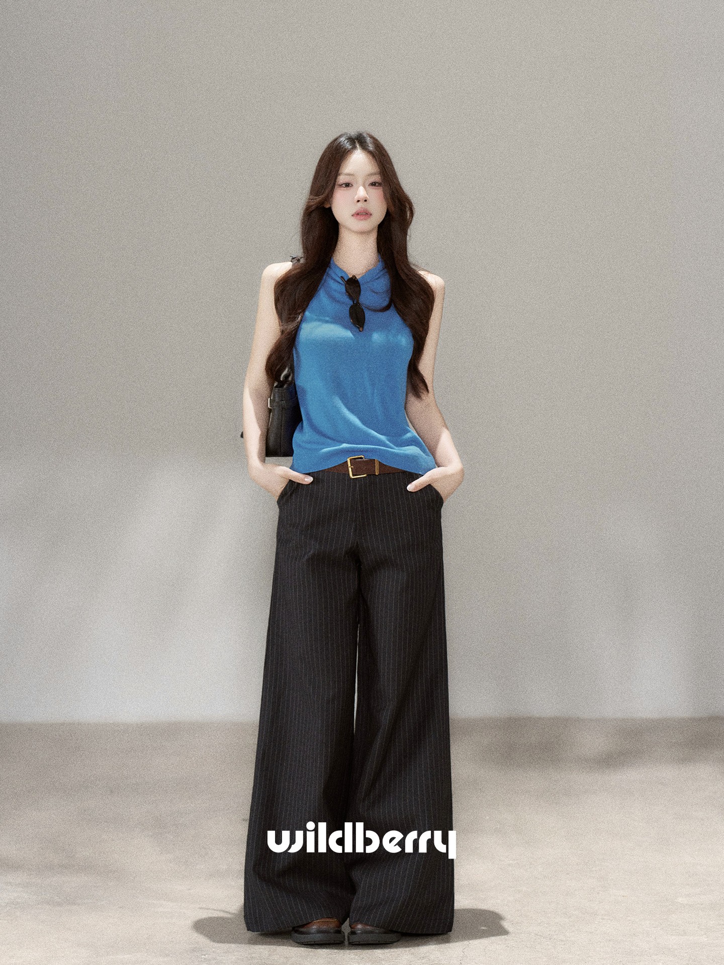Wildberry ブルー ノースリーブニットベスト