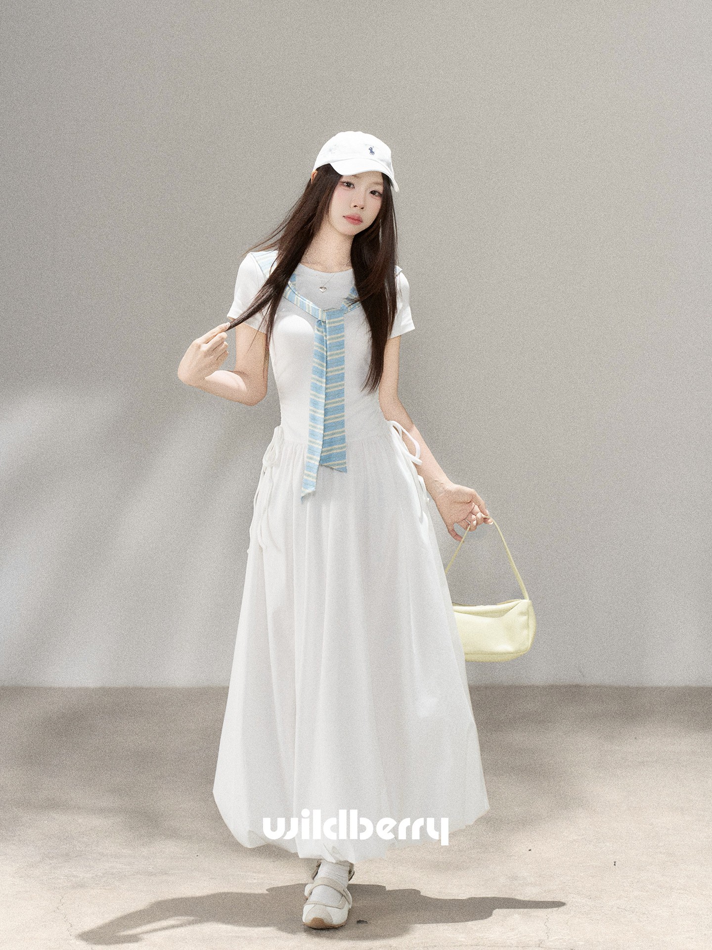 Wildberry オフホワイト 半袖バルーンワンピース