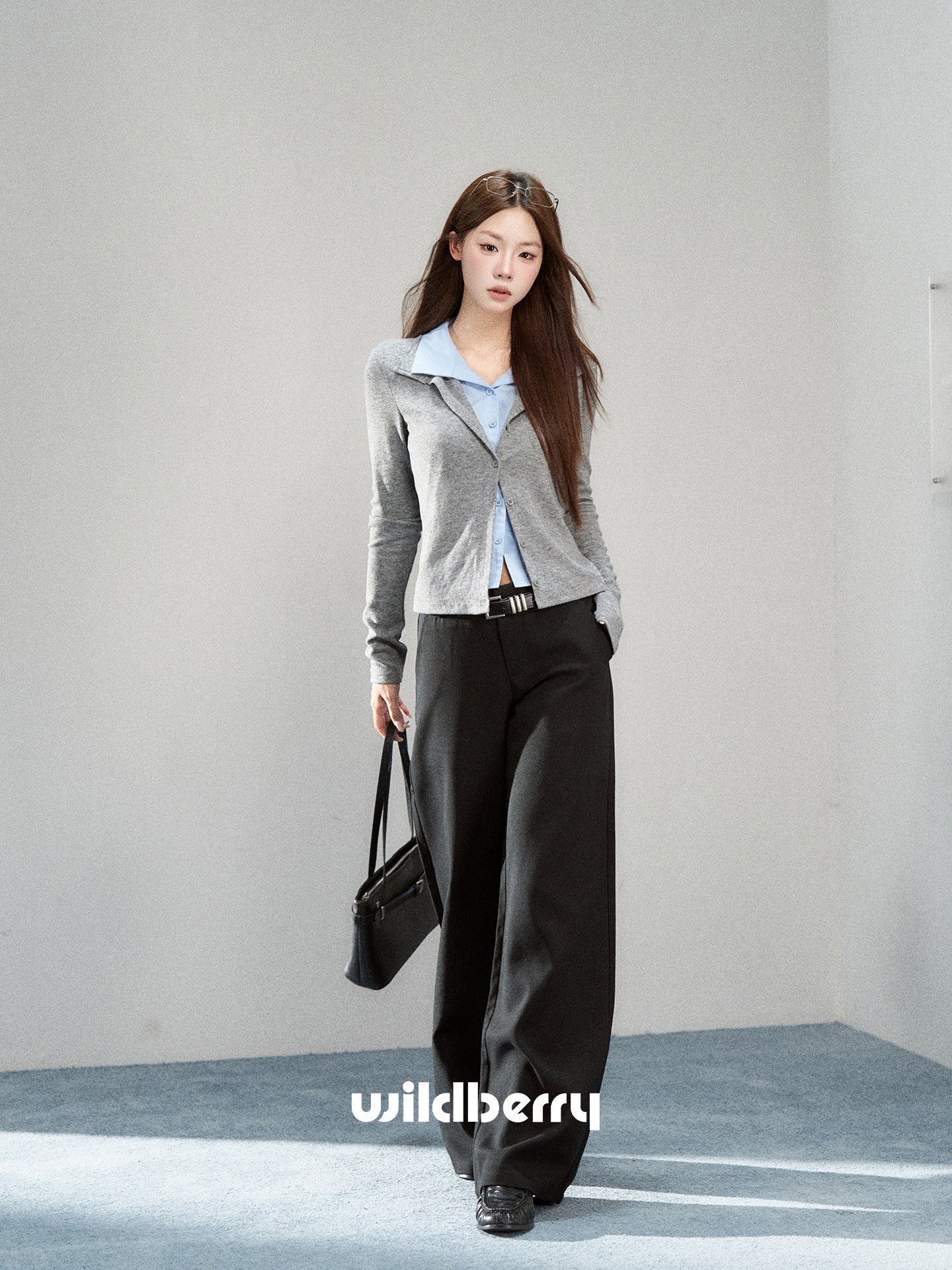 Wildberry 配色折り襟 長袖ニットトップス