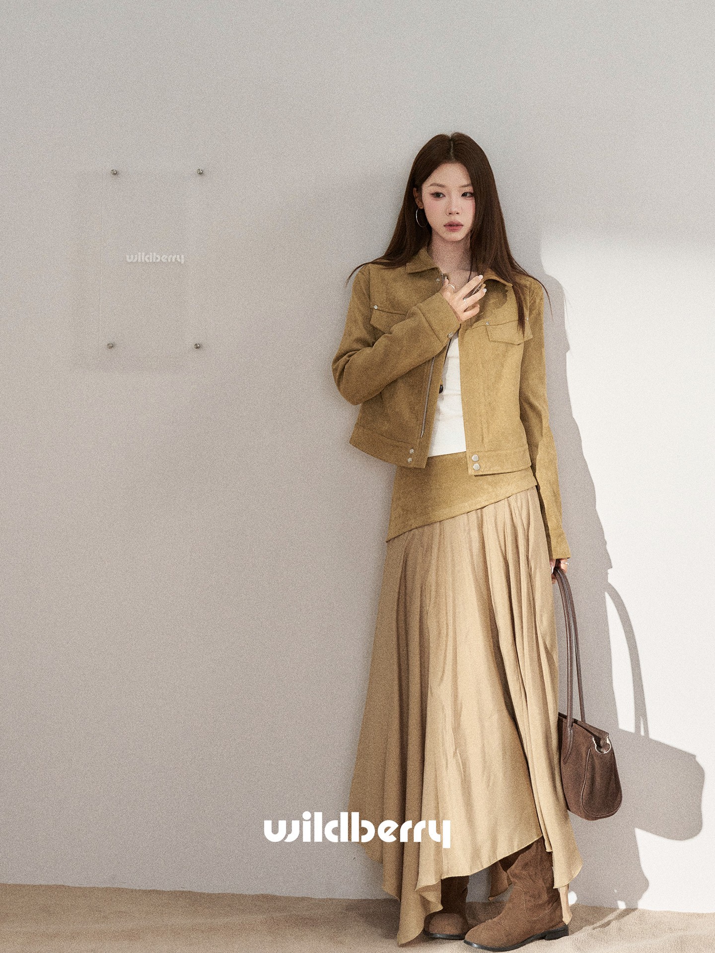 Wildberry カーキ アシンメトリーフレアスカート