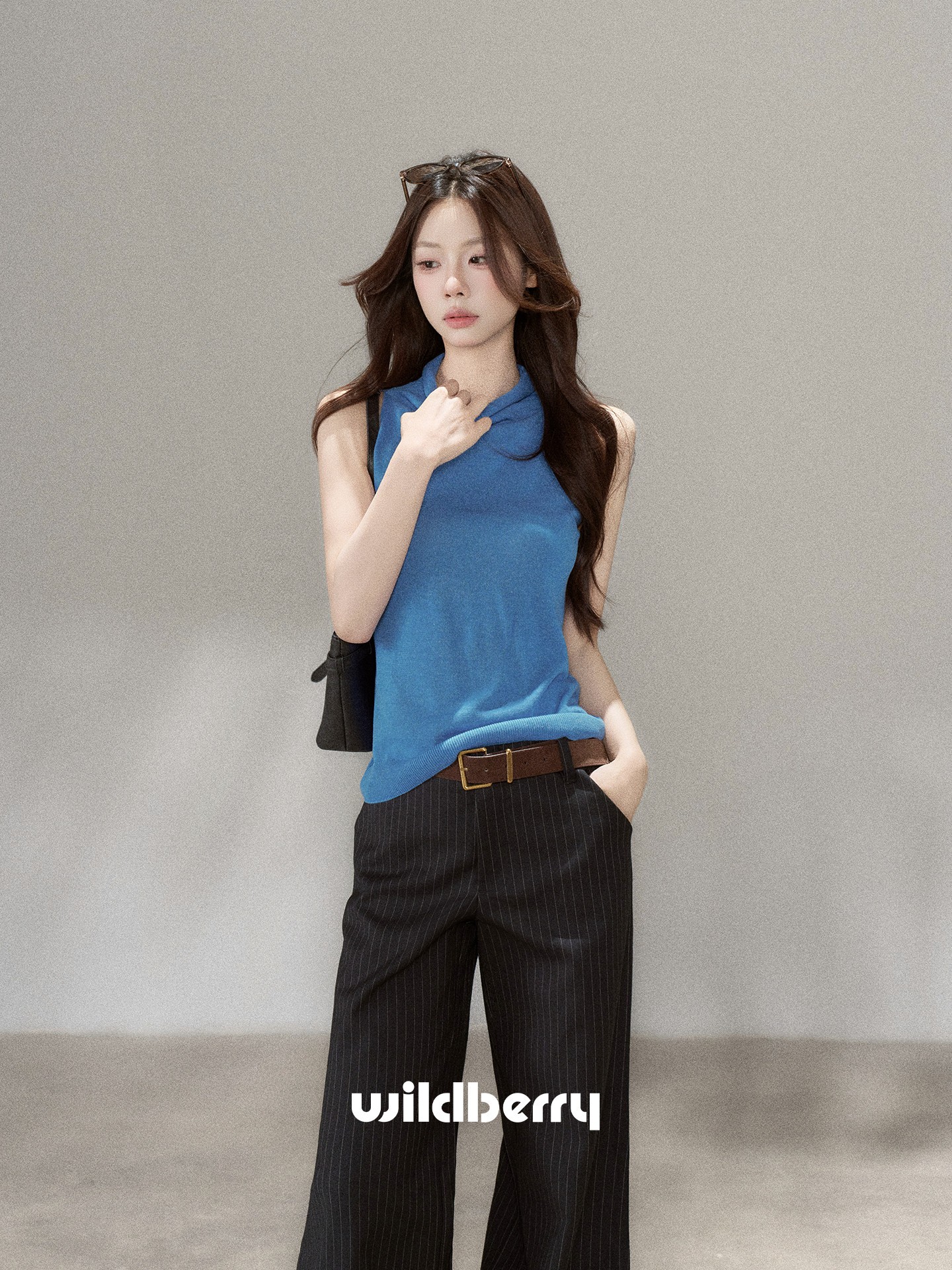 Wildberry ブルー ノースリーブニットベスト