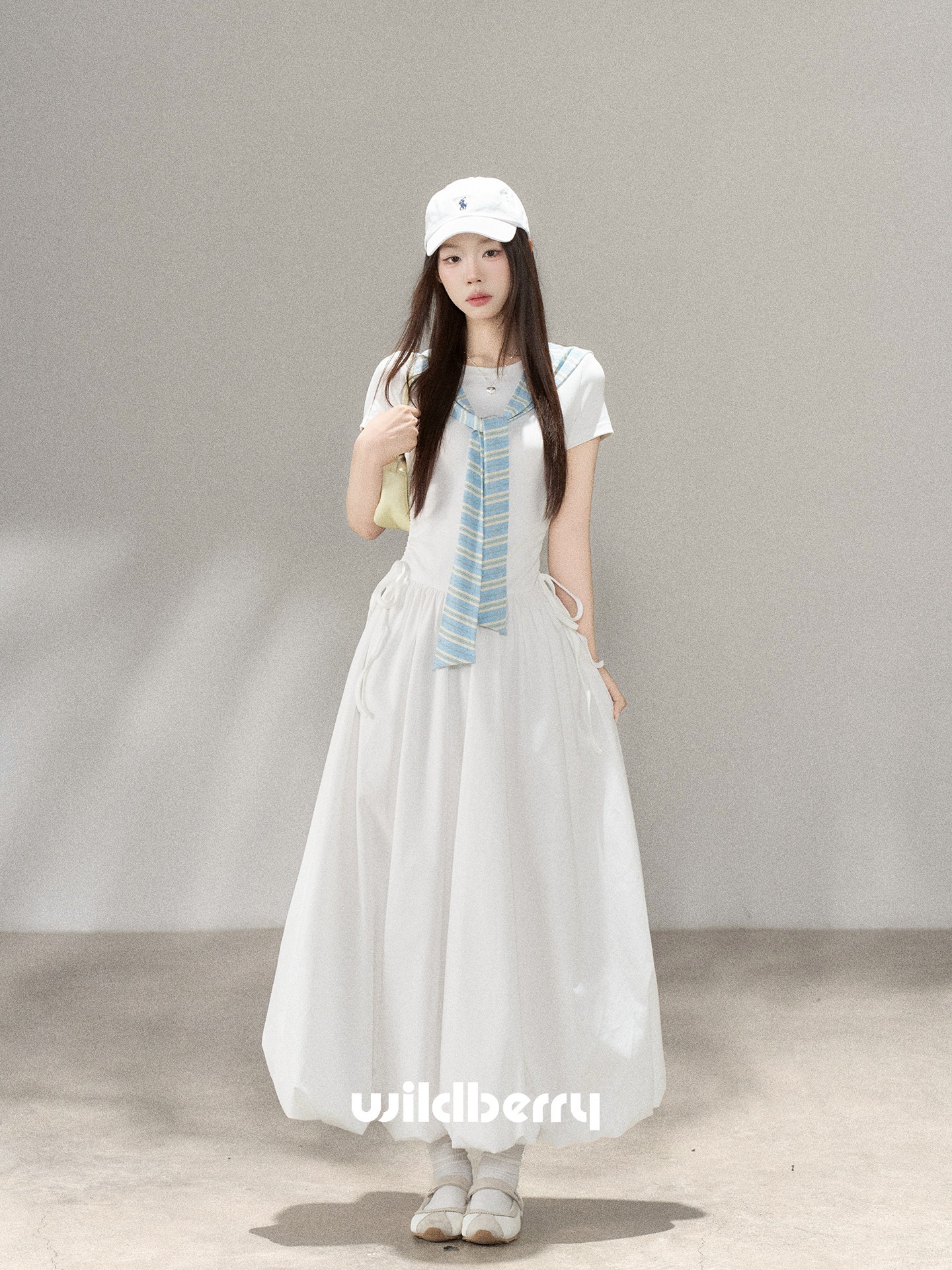 Wildberry オフホワイト 半袖バルーンワンピース