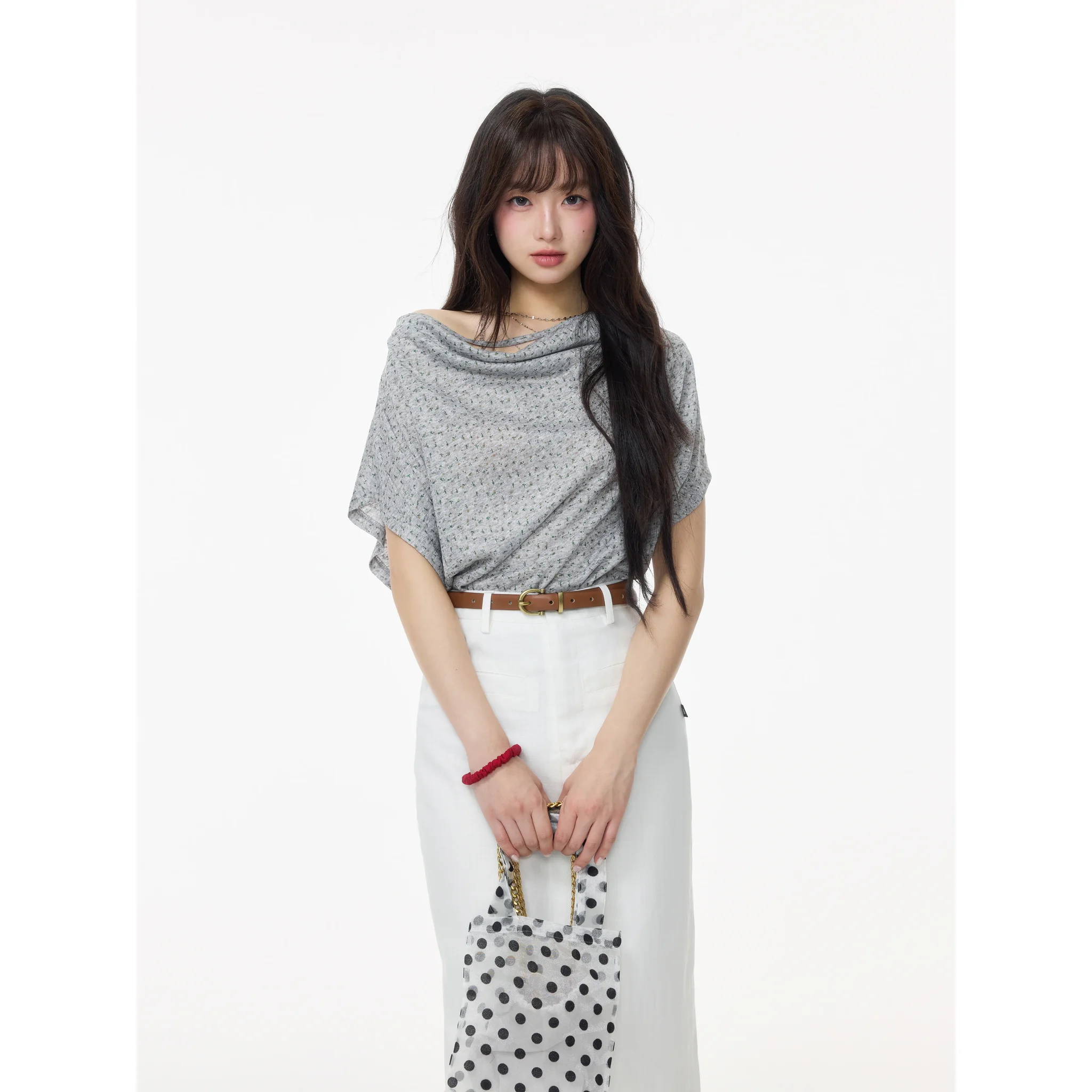 ドット柄 オフショルダー Tシャツ 商品写真 4