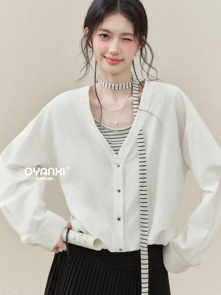 OYANXI ストライプ切り替え フェイクレイヤード Vネックシャツ