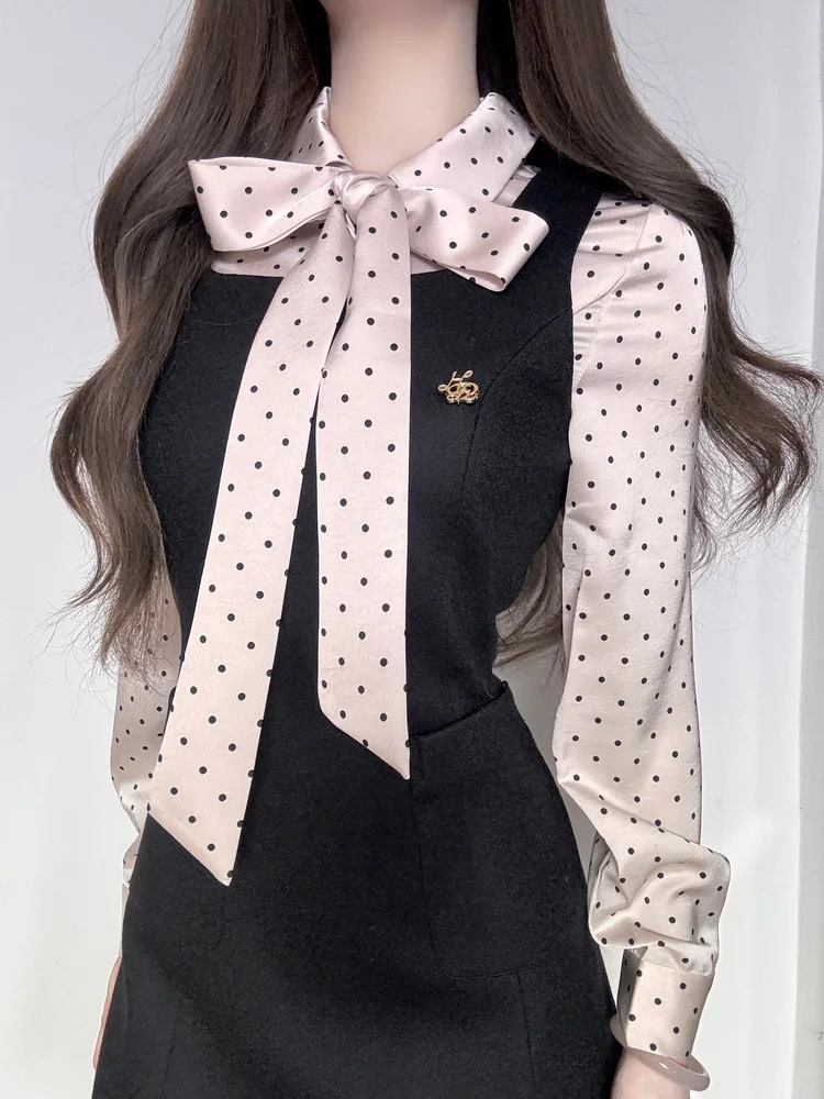 黒ワンピからピンクのドットリボン🎀