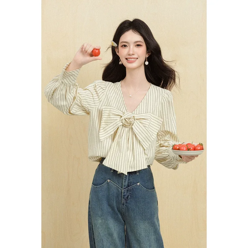 リボン付き ストライプブラウス 商品写真