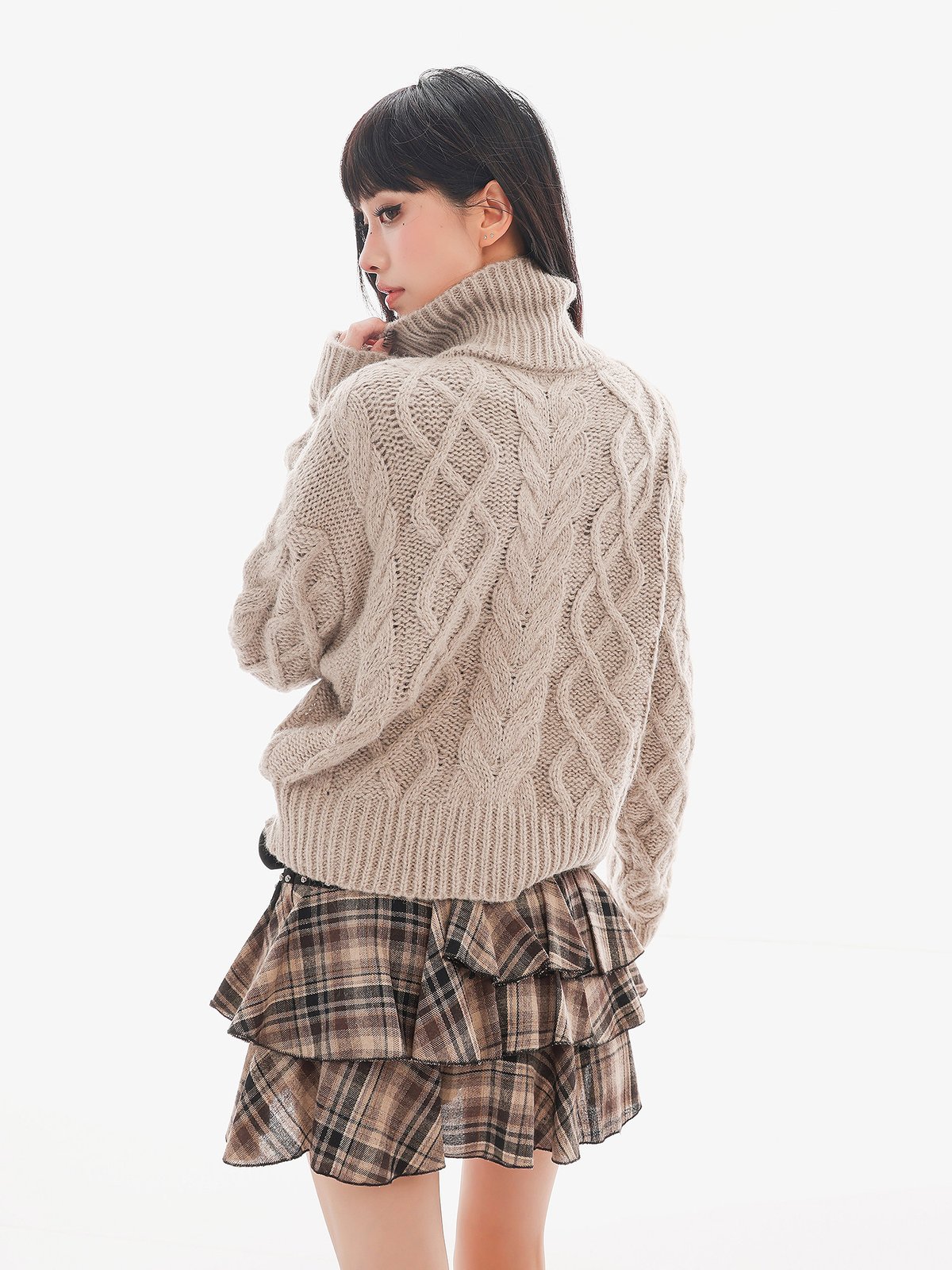 ケーブル編み スタンドカラー ニットジャケット｜商品写真