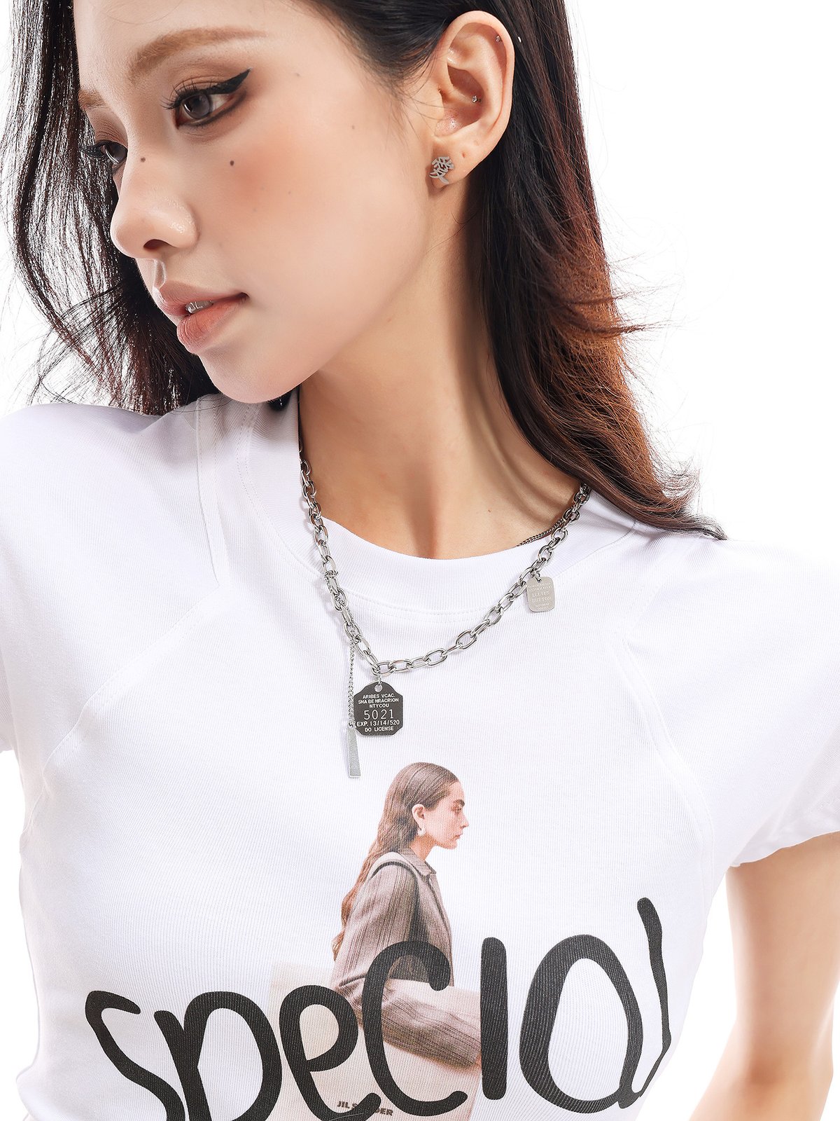 ロゴ×ポートレートプリント クルーネック半袖Tシャツ｜商品写真