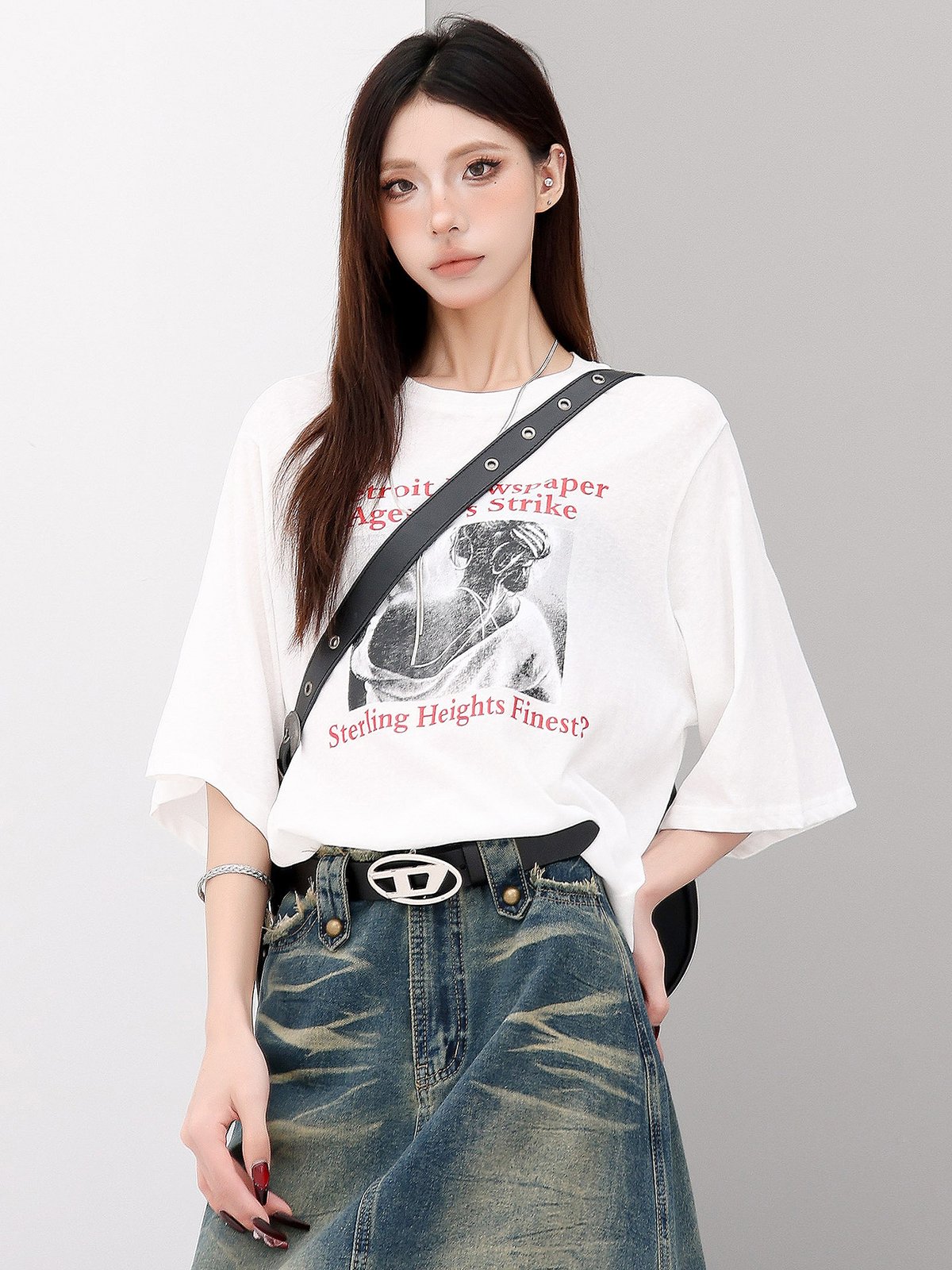 サイドスリット ポートレートプリント 半袖Tシャツ 薄手｜商品写真