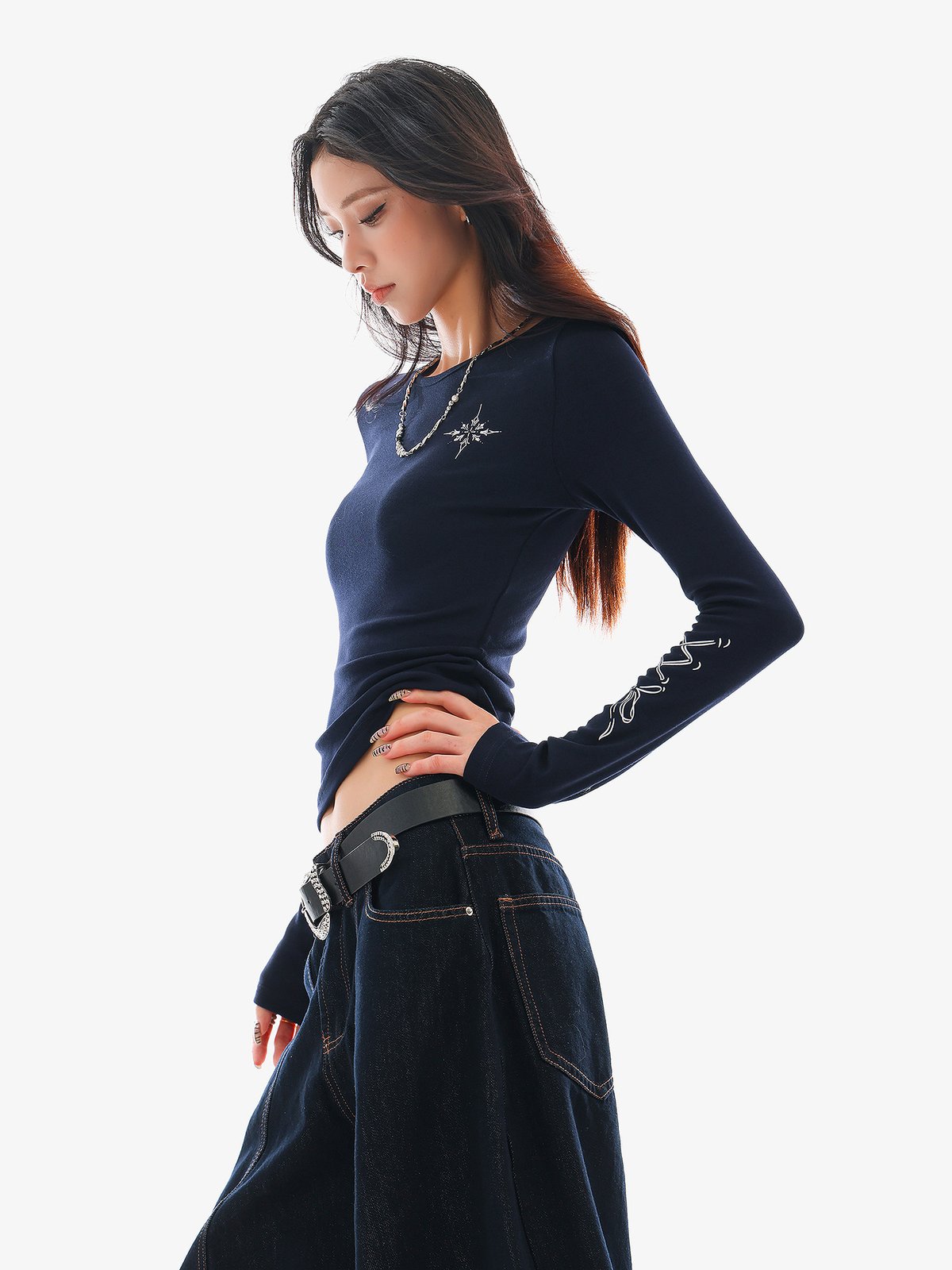 クルーネック 長袖Tシャツ ネイビー タイト｜商品写真