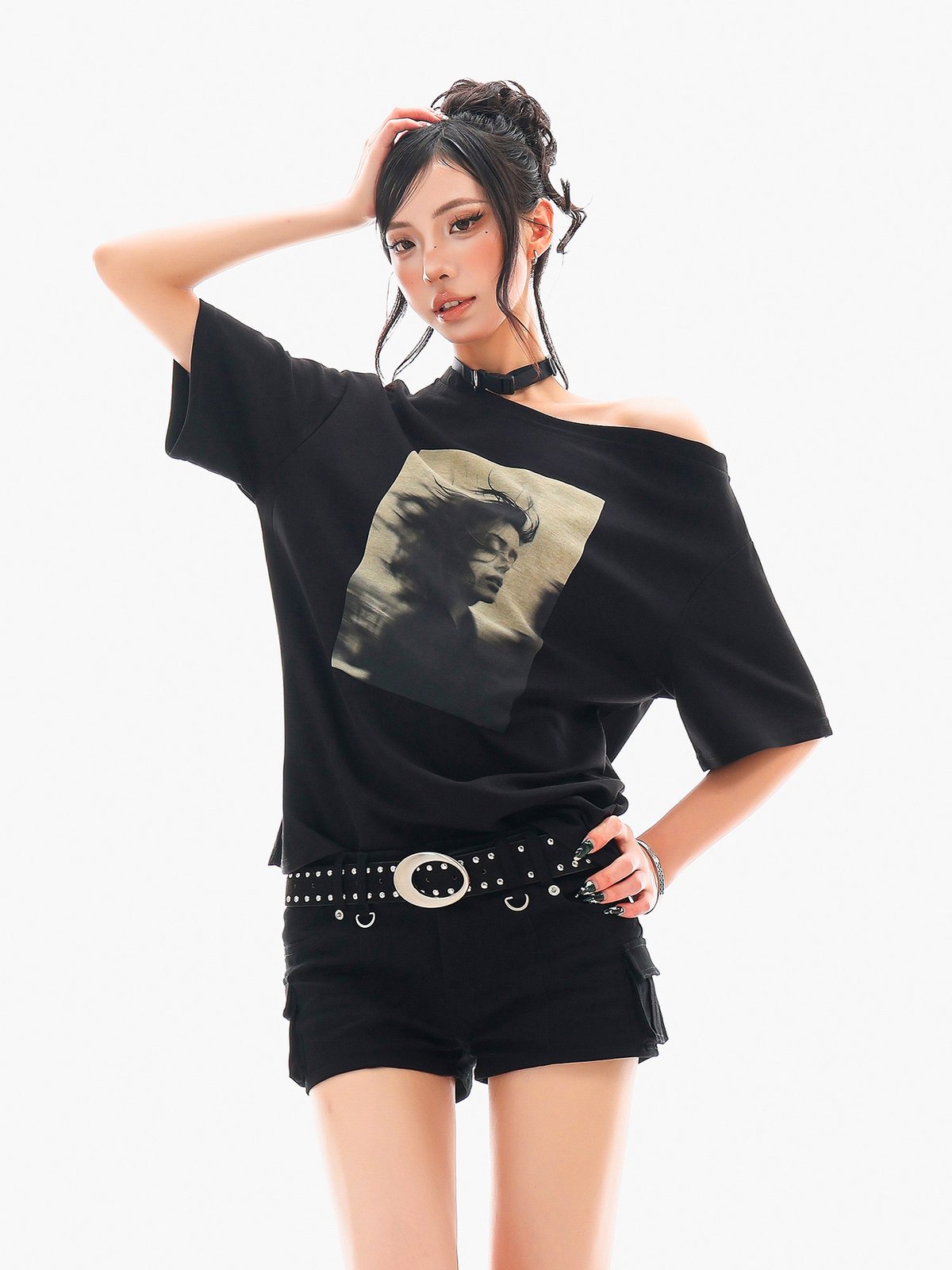 ポートレートプリント ワンショルダー半袖Tシャツ｜商品写真