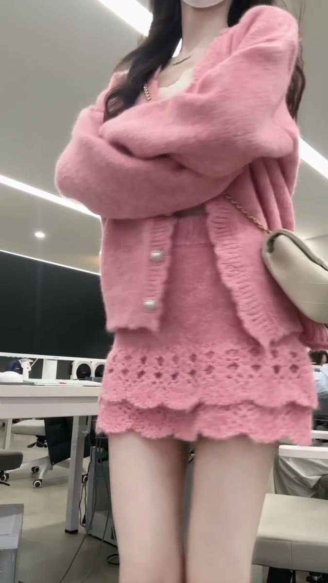 ピンクで上下そろえる日🩷