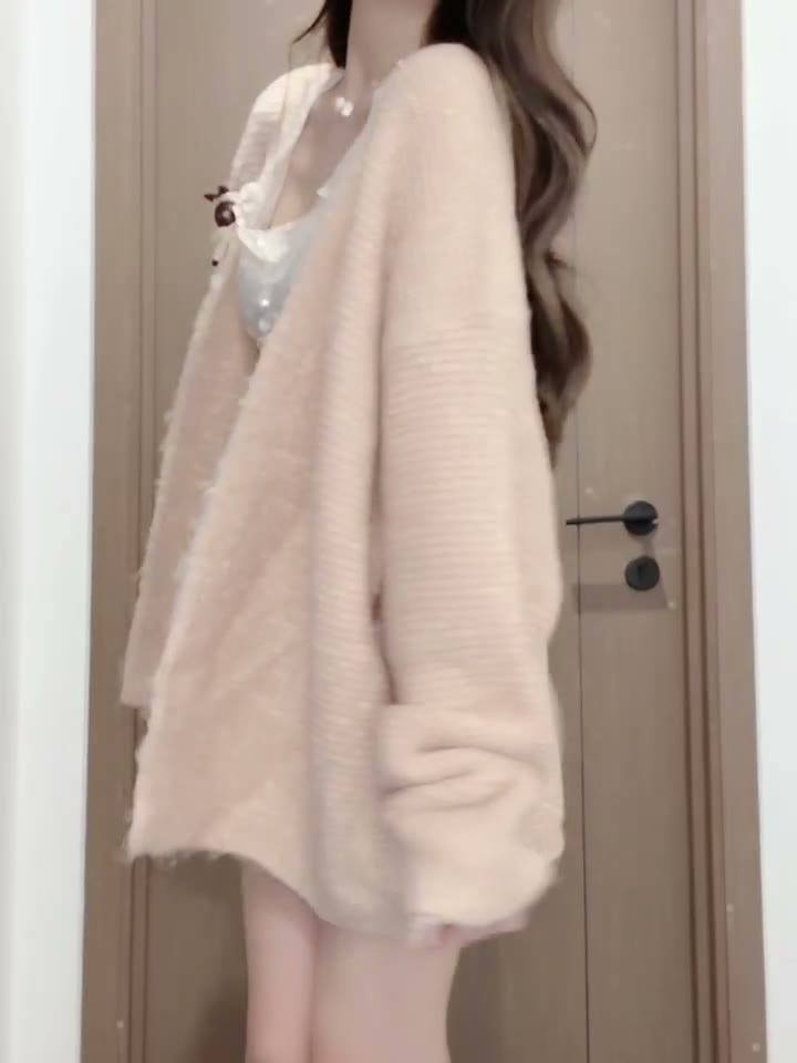 このピンク、白レースに合う🧸