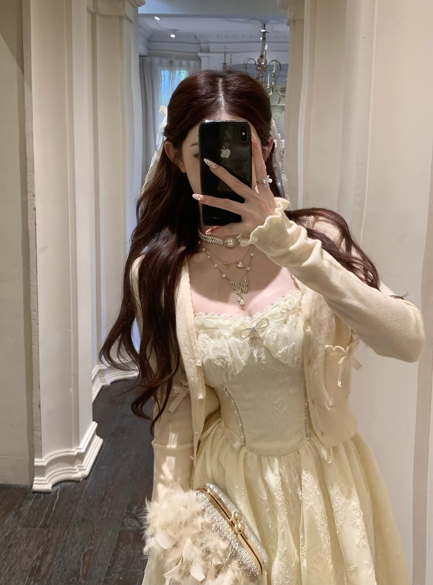 胸元のレースが可愛いワンピ👑 写真3