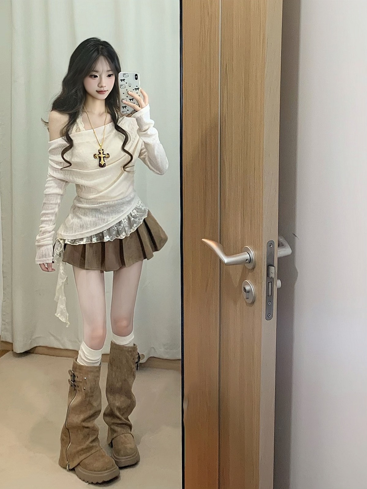 白レースに茶色のミニとブーツ🤎 写真2