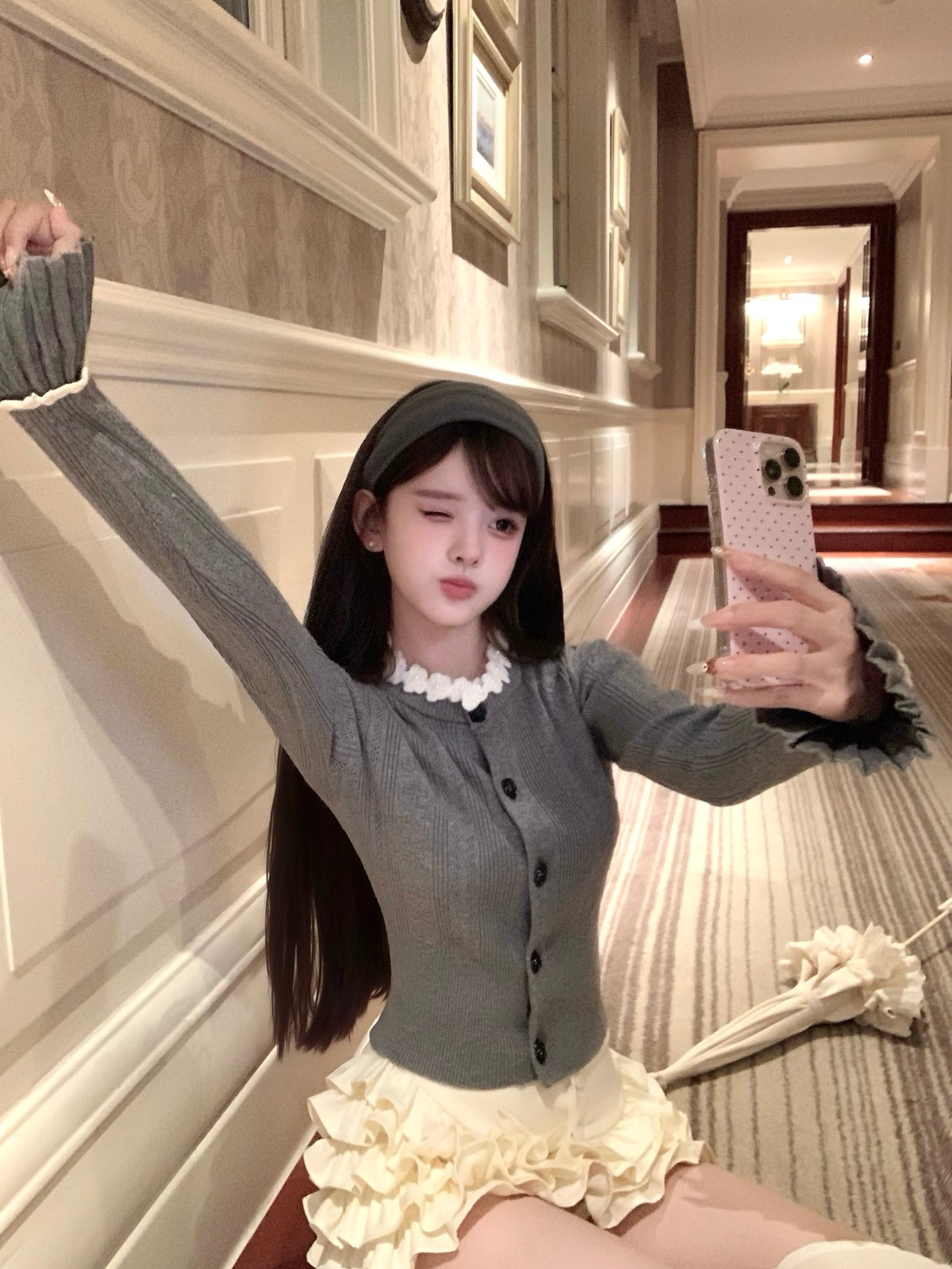 グレーに小さなフリルを重ねて🩶 写真3