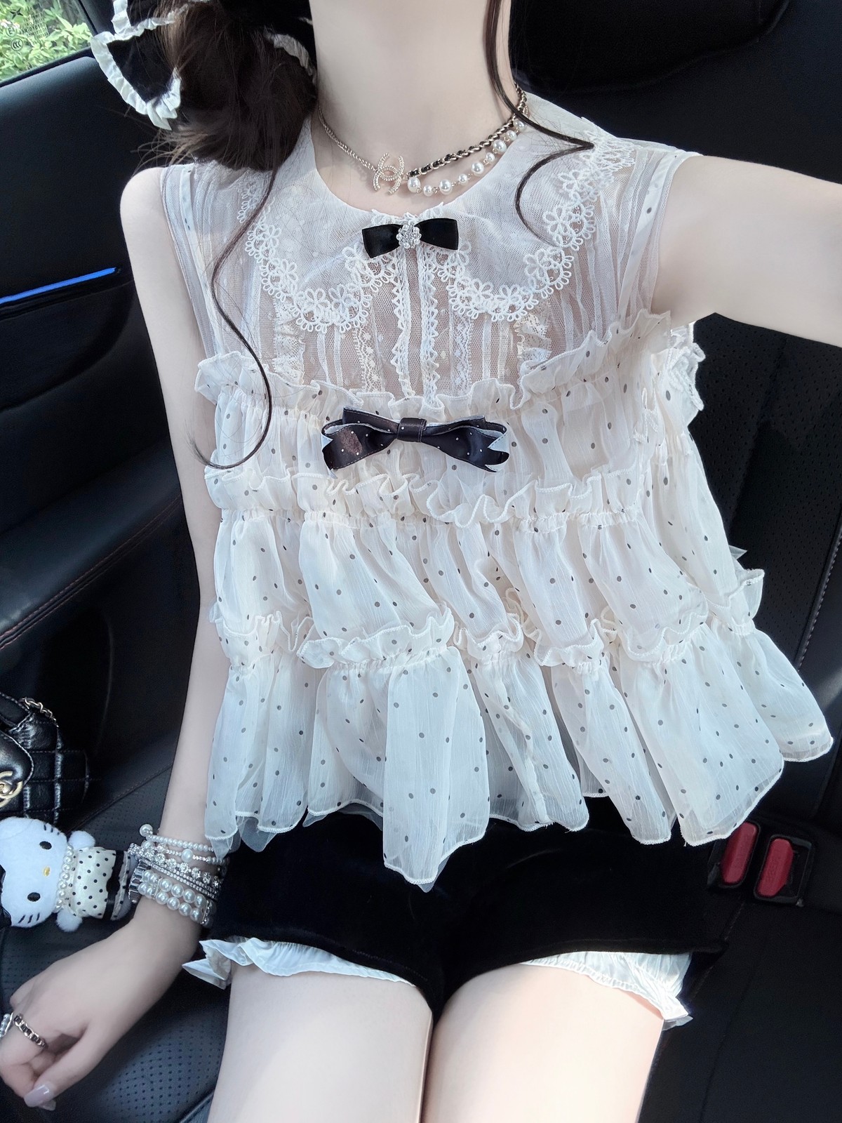 透けるドットに段々フリル🖤