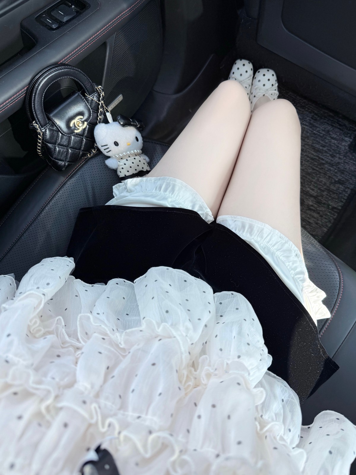 透けるドットに段々フリル🖤 写真3