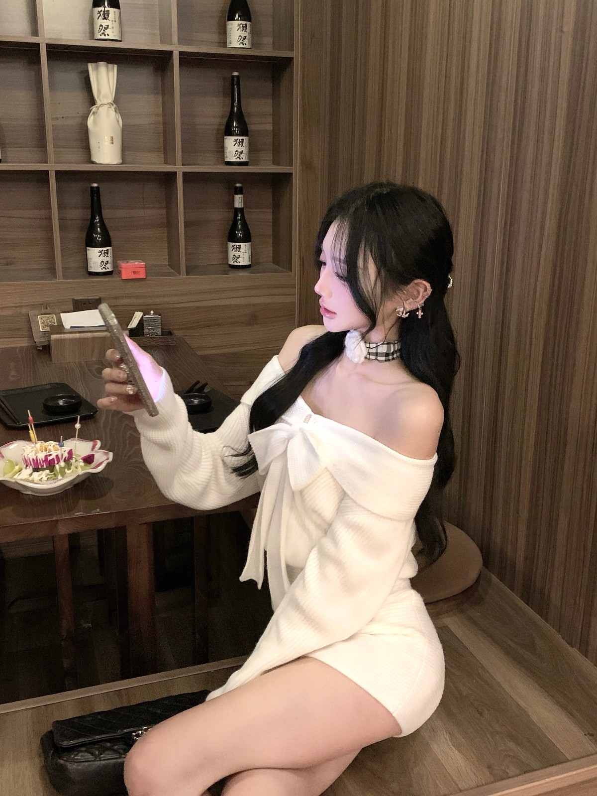 大きな白リボンをニットに🎀 写真2