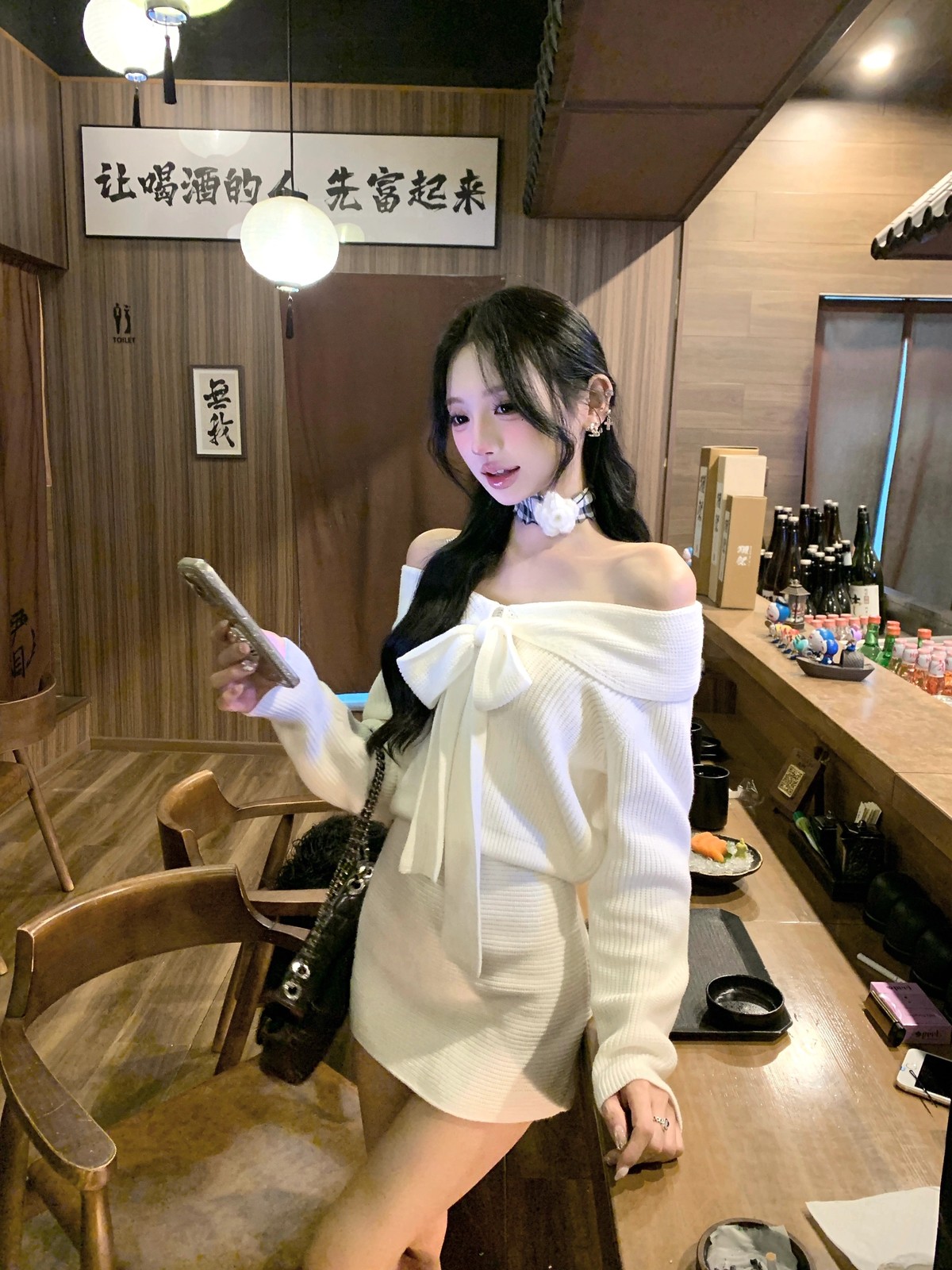 大きな白リボンをニットに🎀 写真3