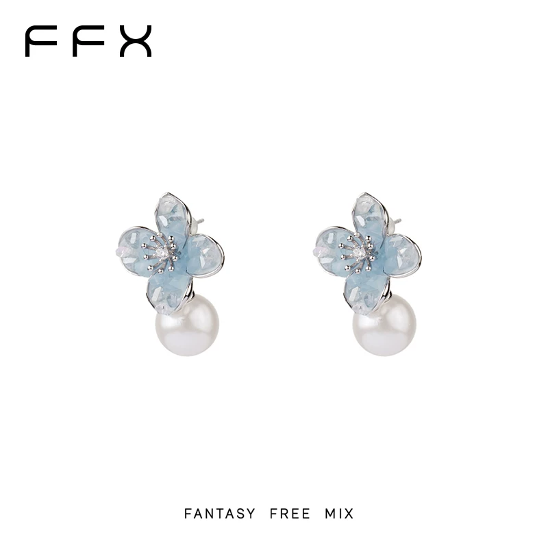 FFX フラワーモチーフパールモチーフスタッドピアス